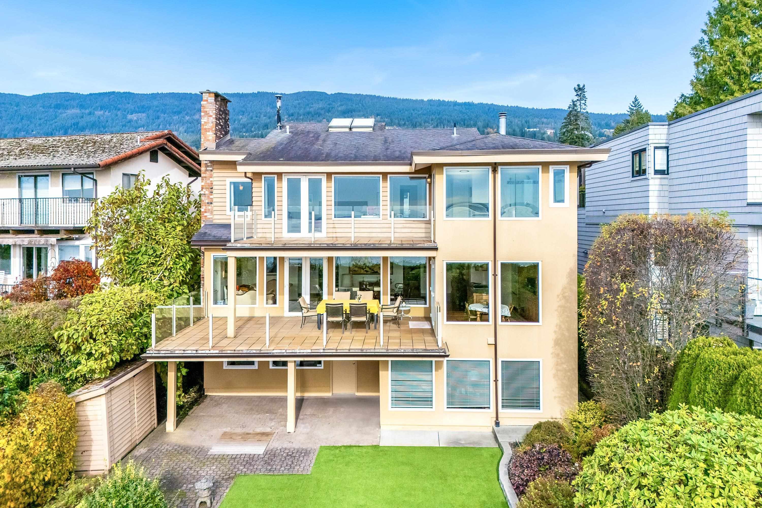 2328 BELLEVUE AVENUE