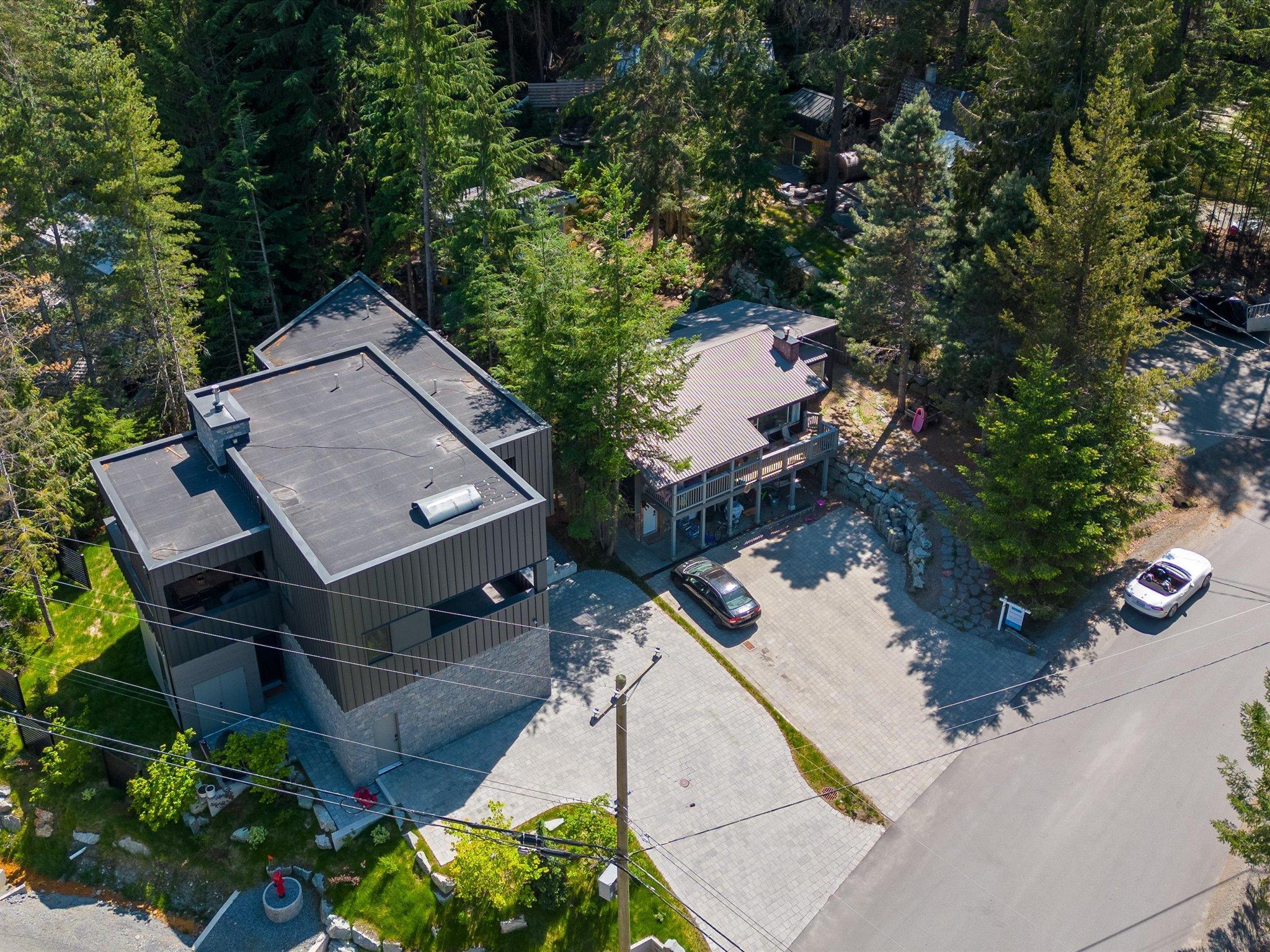 3106 TYROL CRESCENT