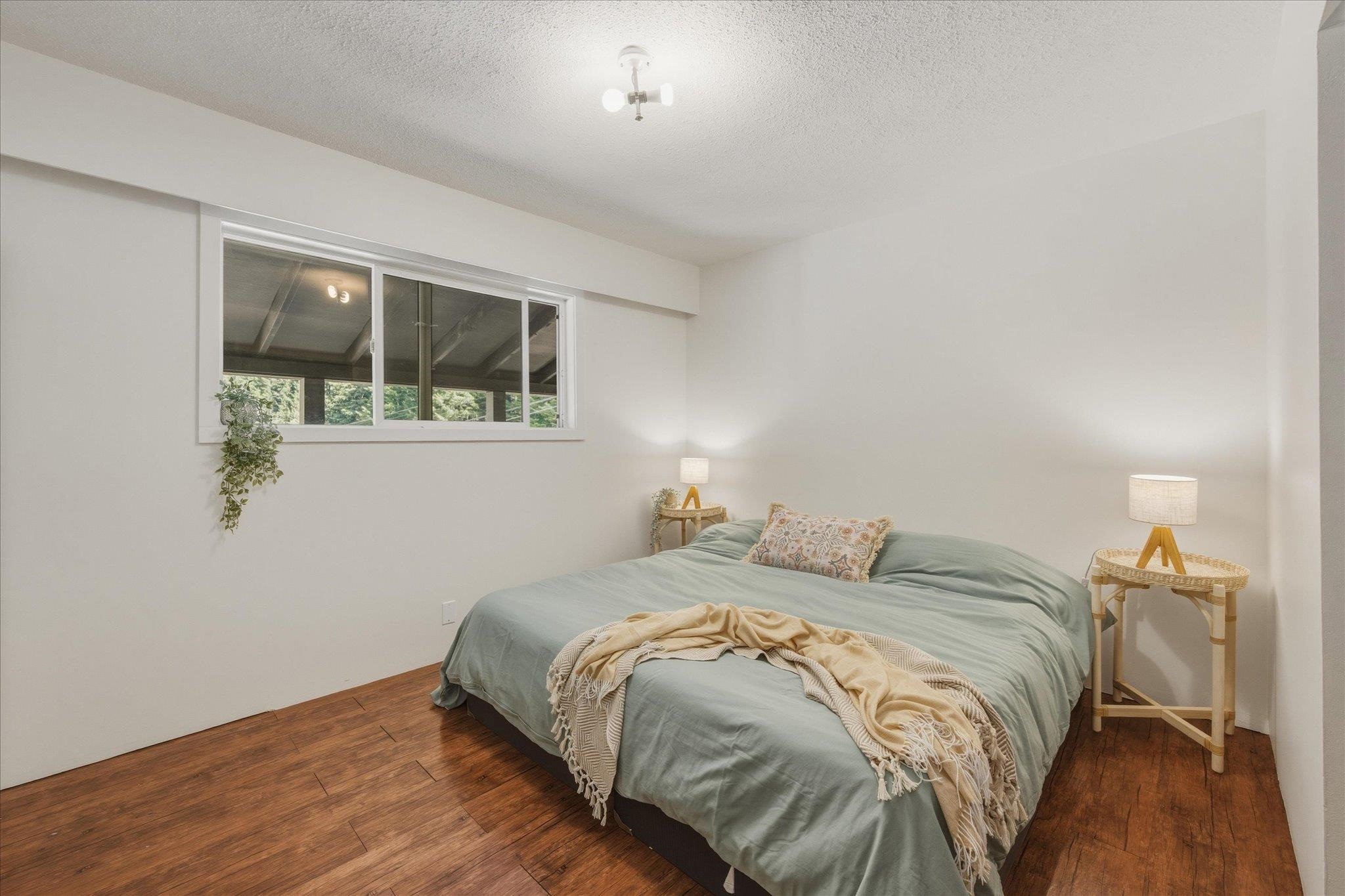 3106 TYROL CRESCENT