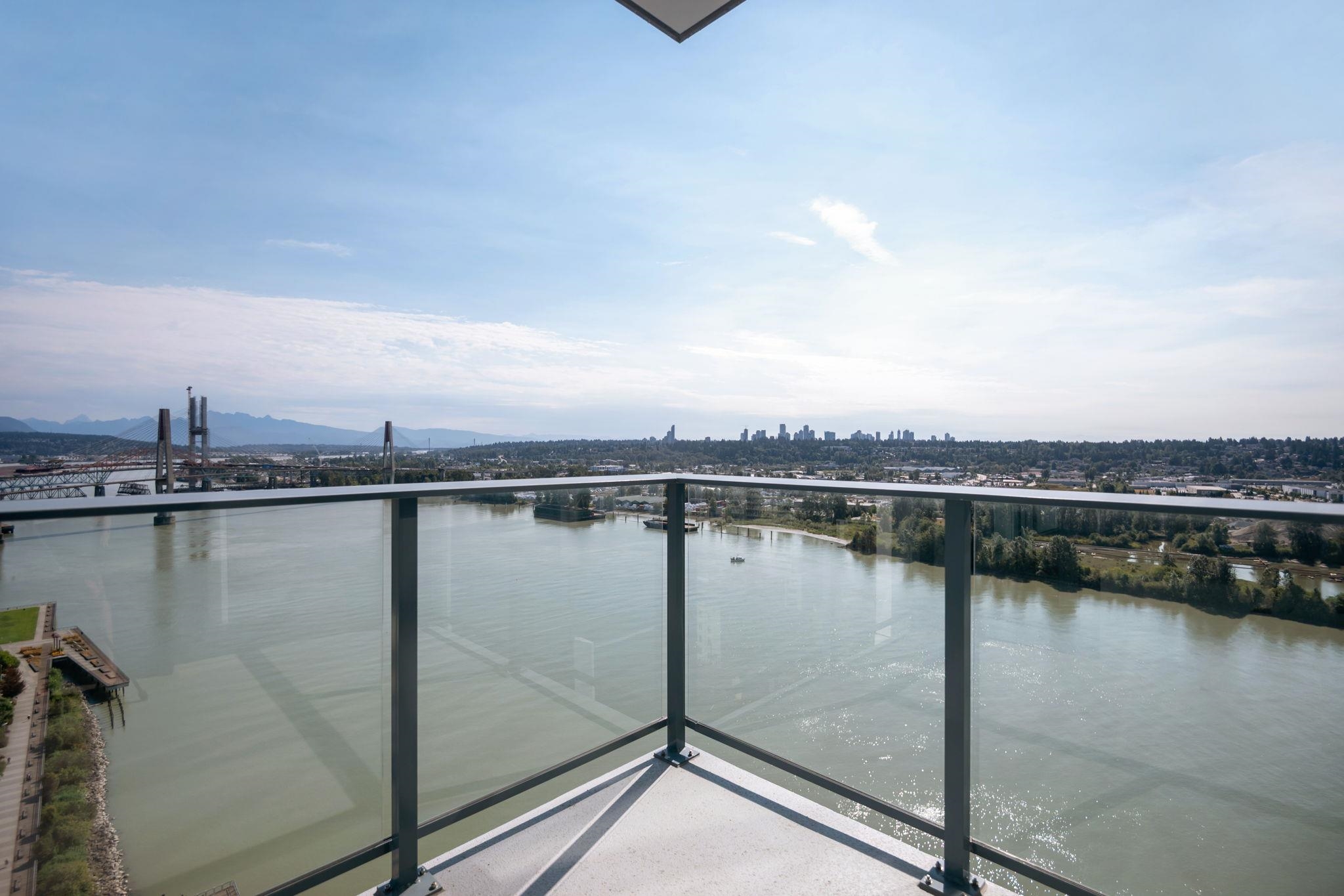 2401 660 QUAYSIDE DRIVE
