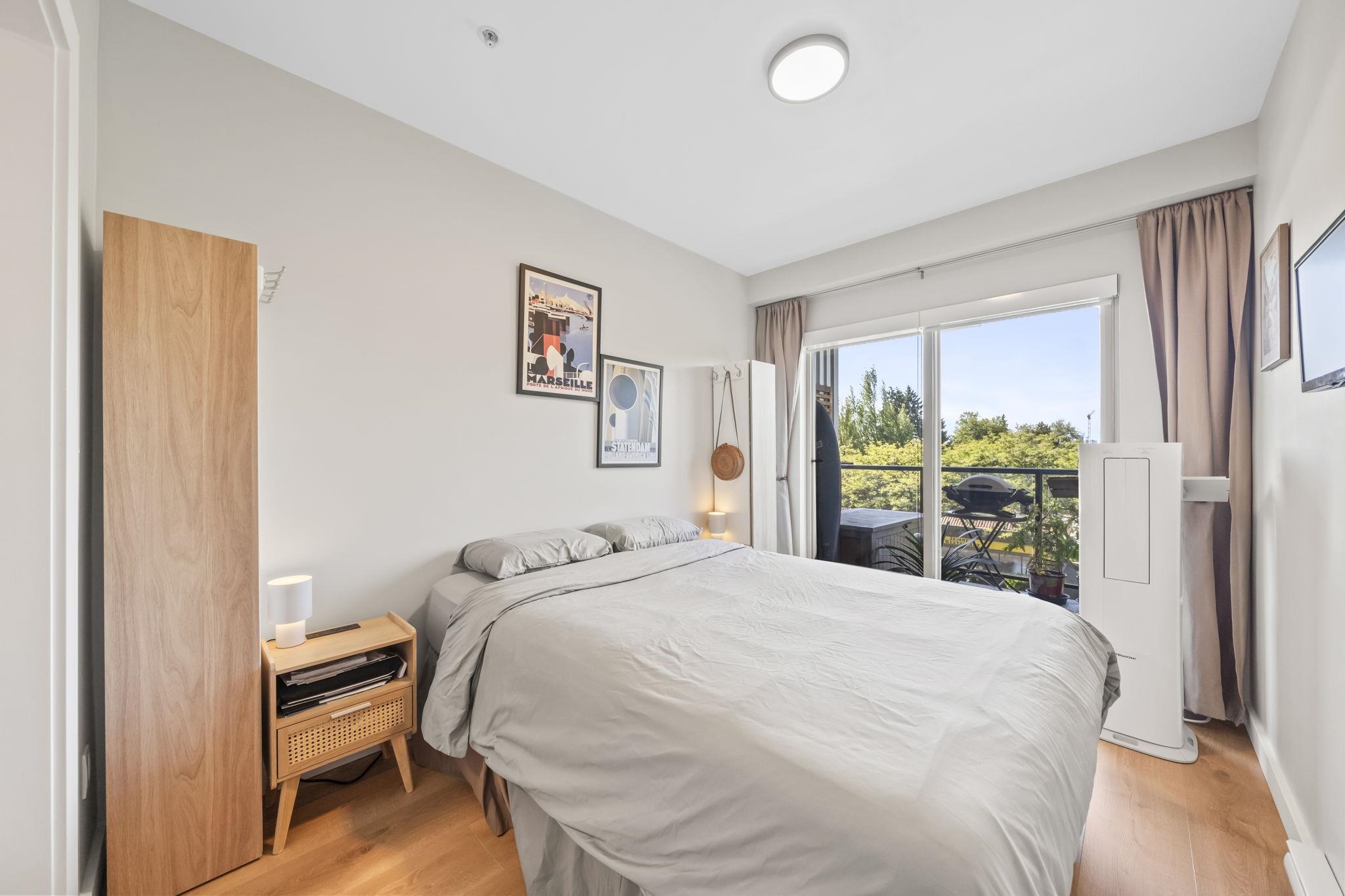 324 1330 MARINE DRIVE