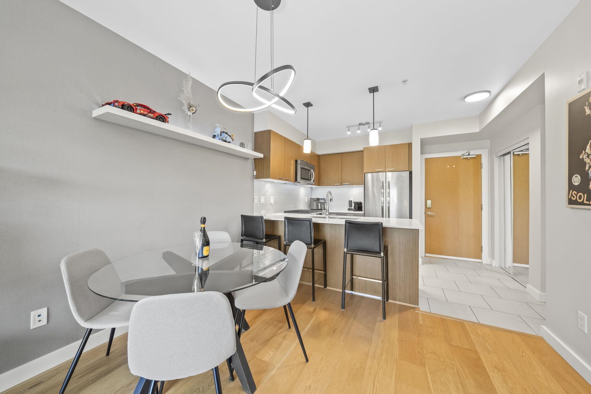 324 1330 MARINE DRIVE