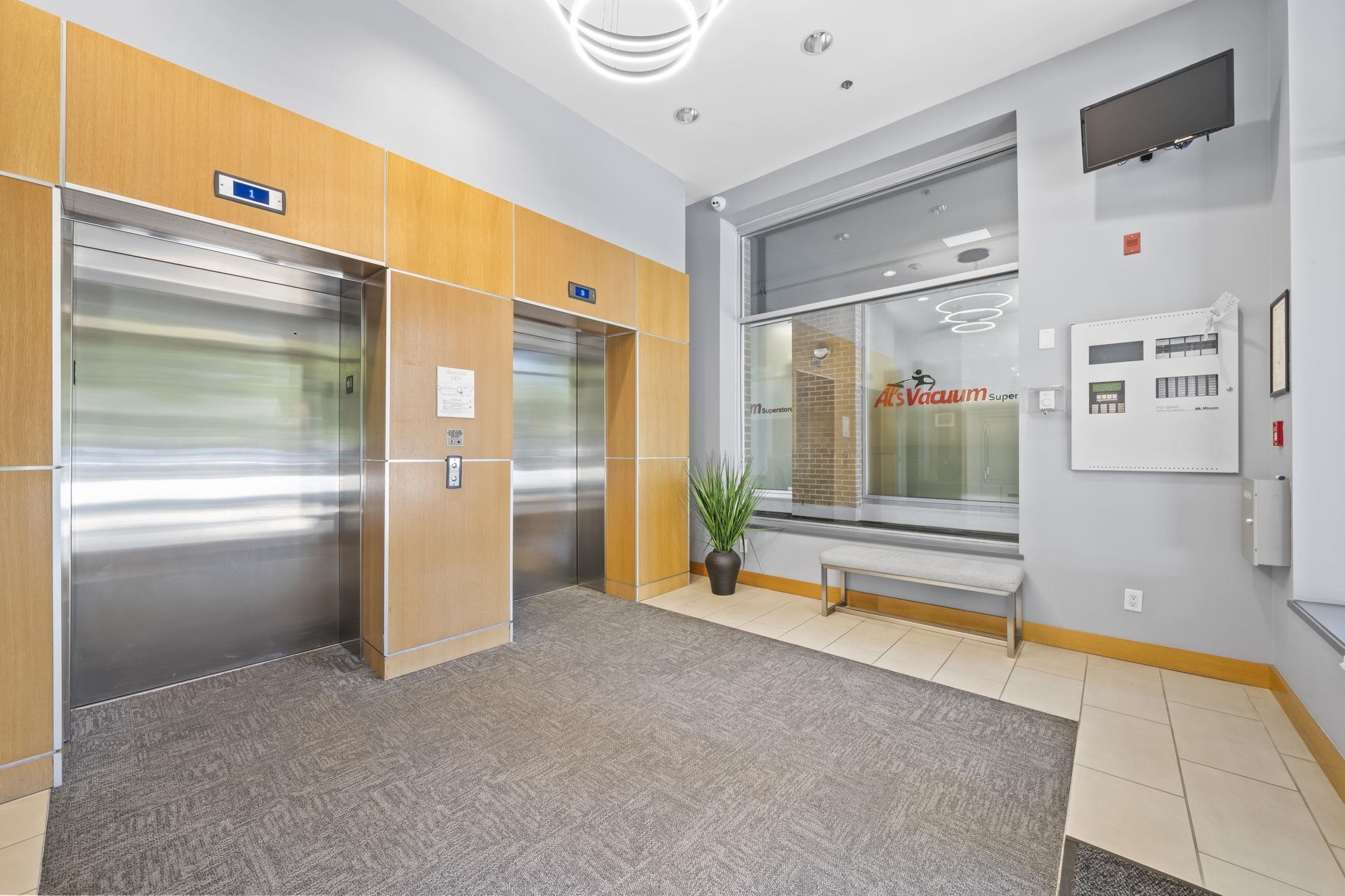 324 1330 MARINE DRIVE