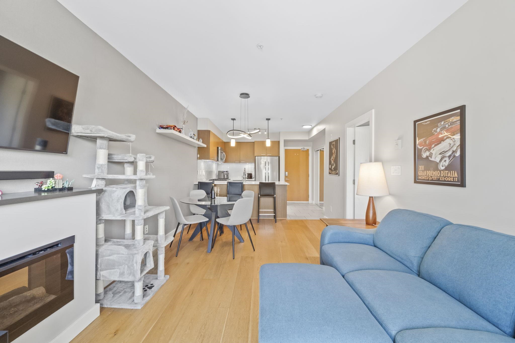 324 1330 MARINE DRIVE