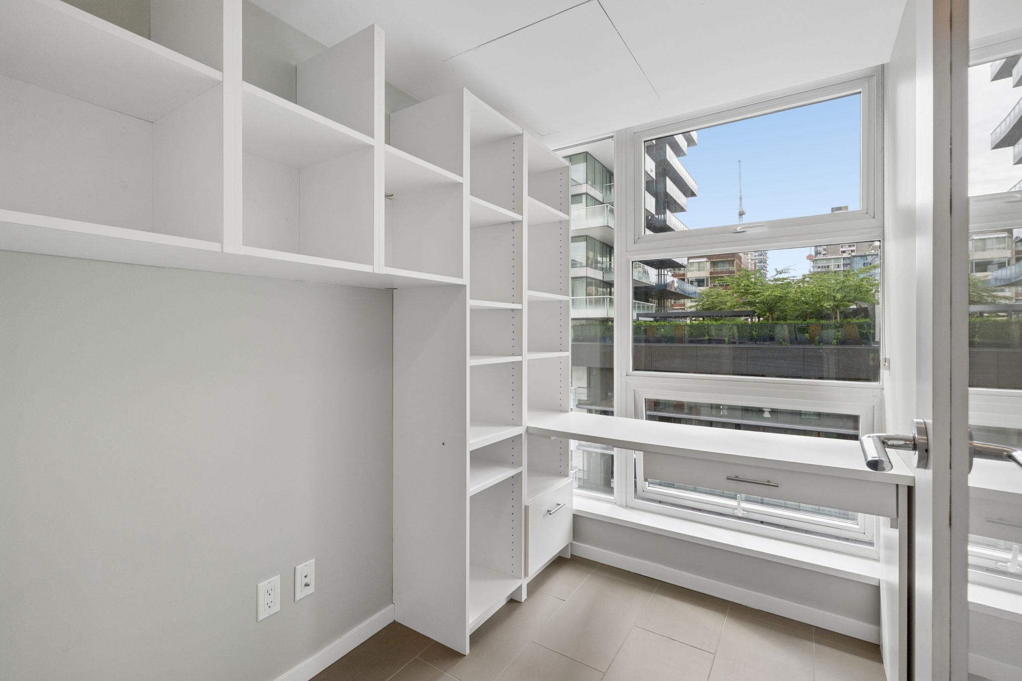 902 1351 CONTINENTAL STREET