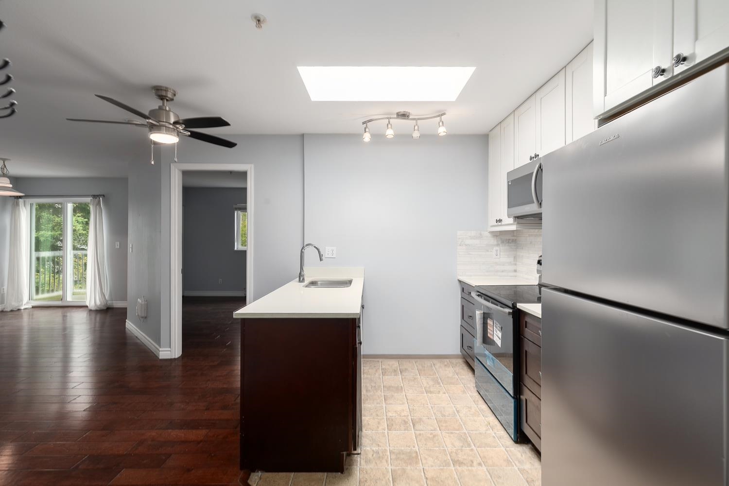 C306 40140 WILLOW CRESCENT