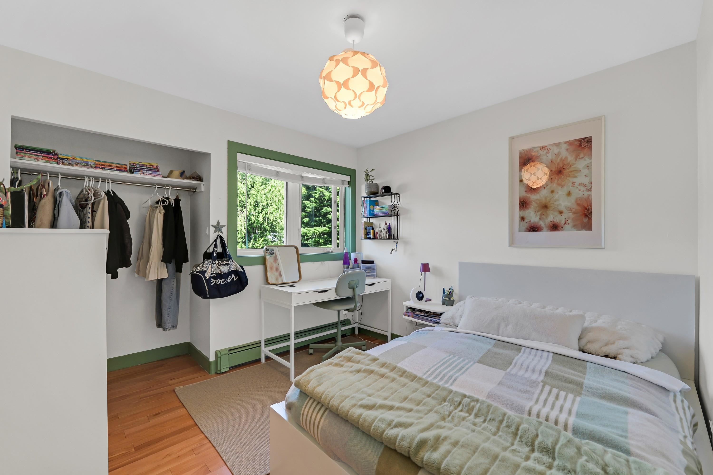 2539 JURA CRESCENT
