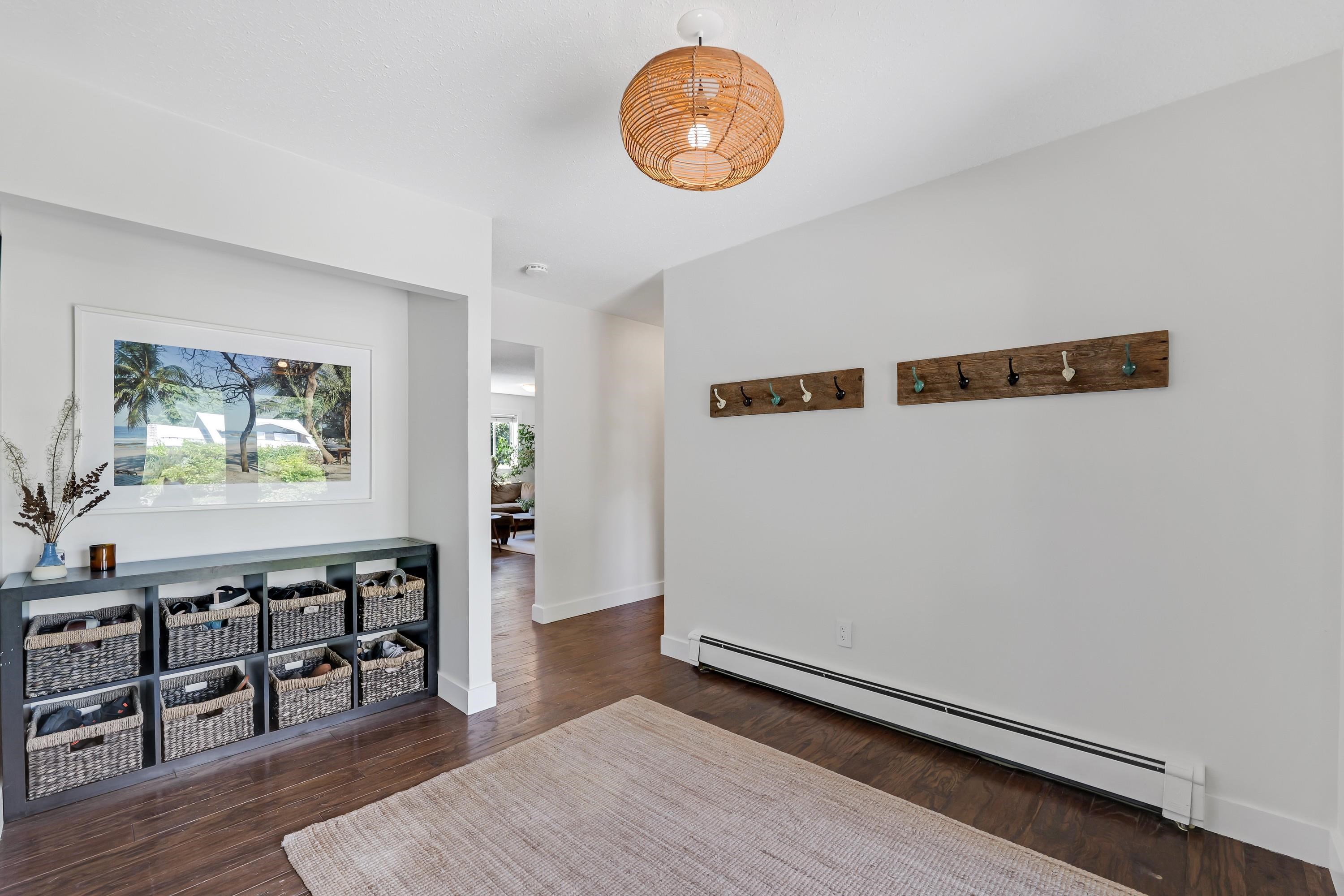 2539 JURA CRESCENT