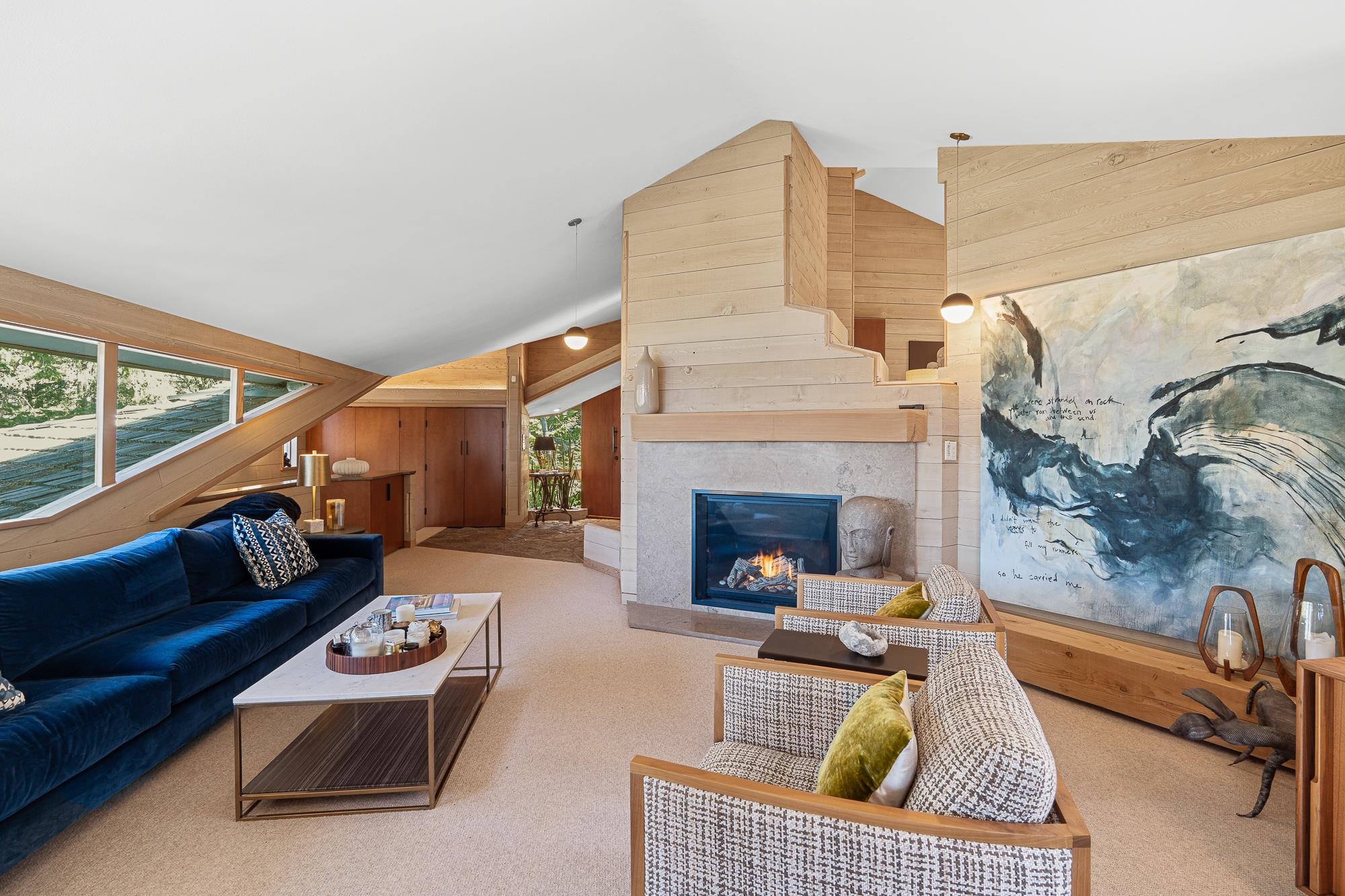 6011 EAGLERIDGE DRIVE