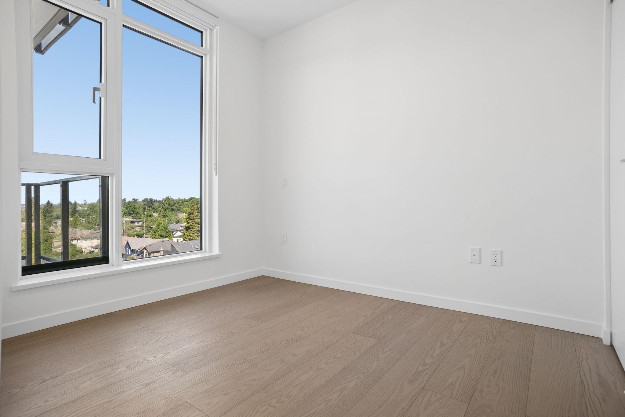 608 8415 GRANVILLE STREET