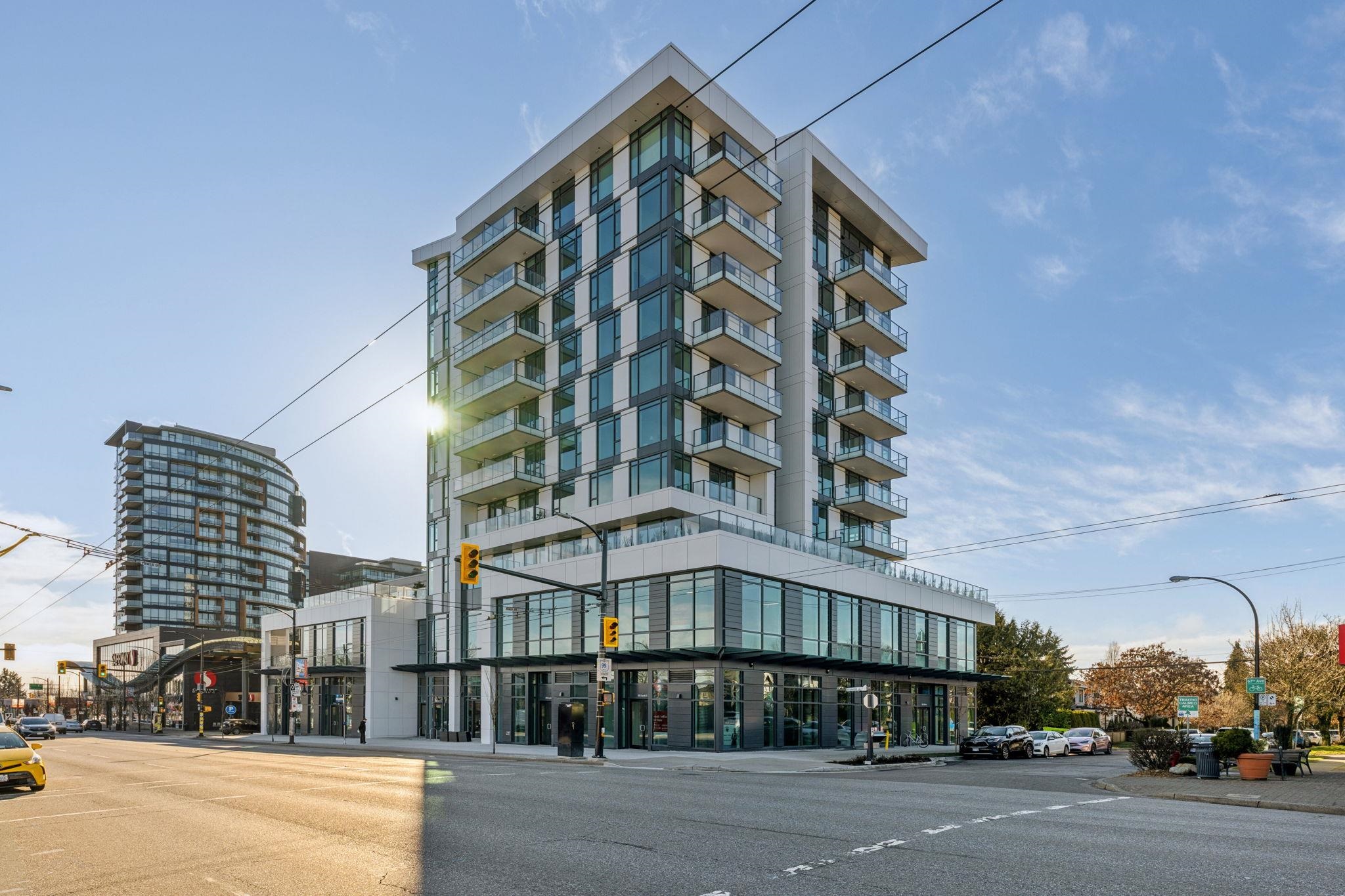 608 8415 GRANVILLE STREET