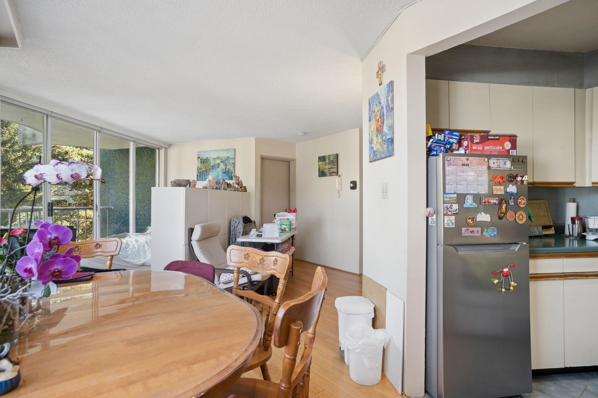 201 4691 W 10TH AVENUE