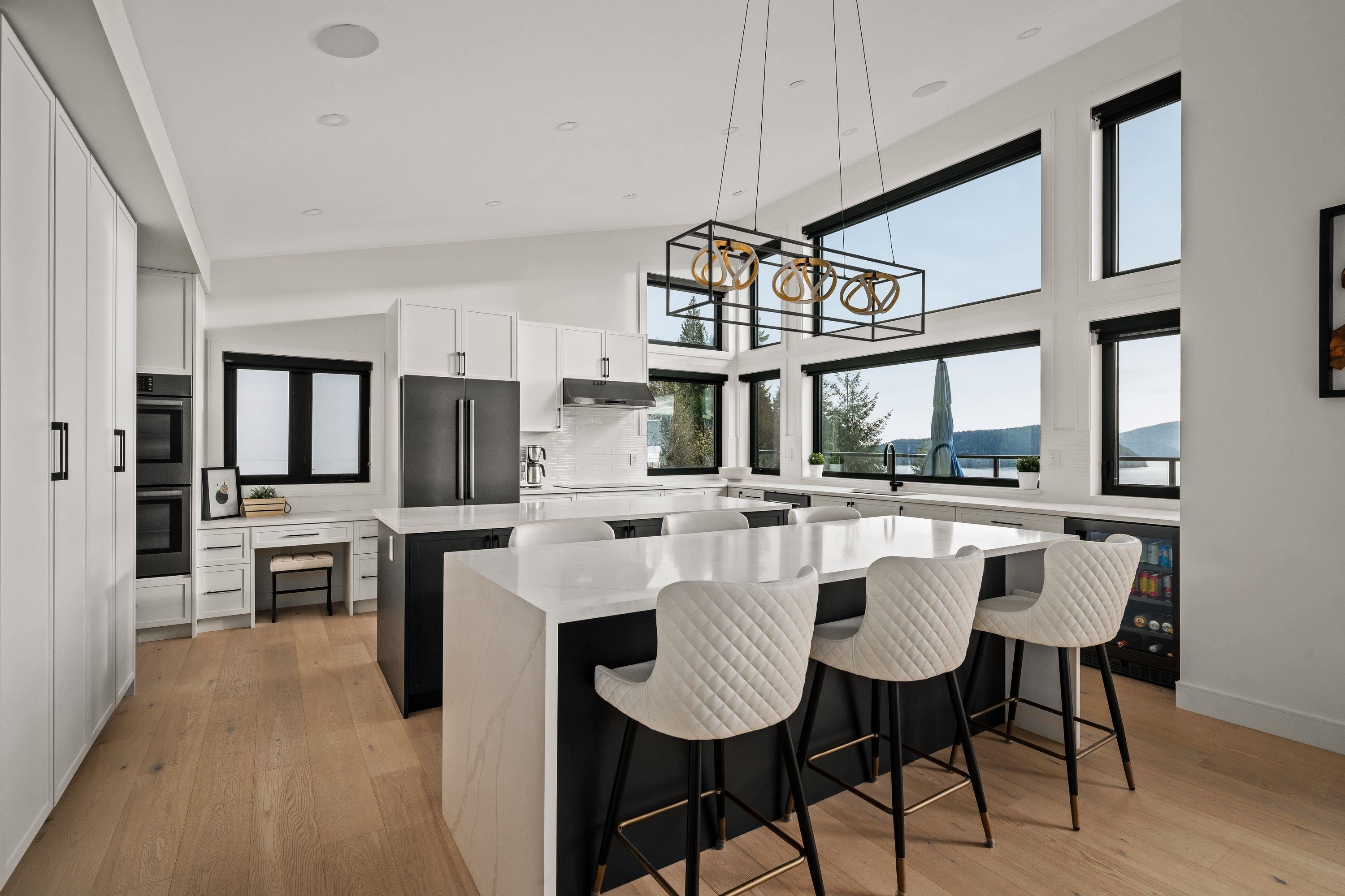 35 KELVIN GROVE WAY