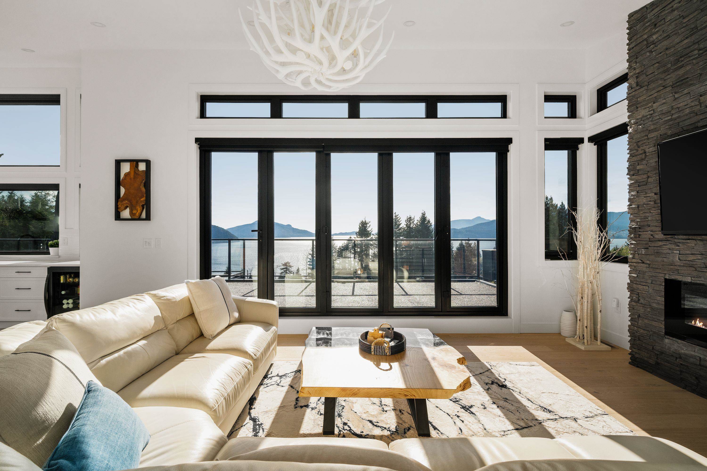 35 KELVIN GROVE WAY
