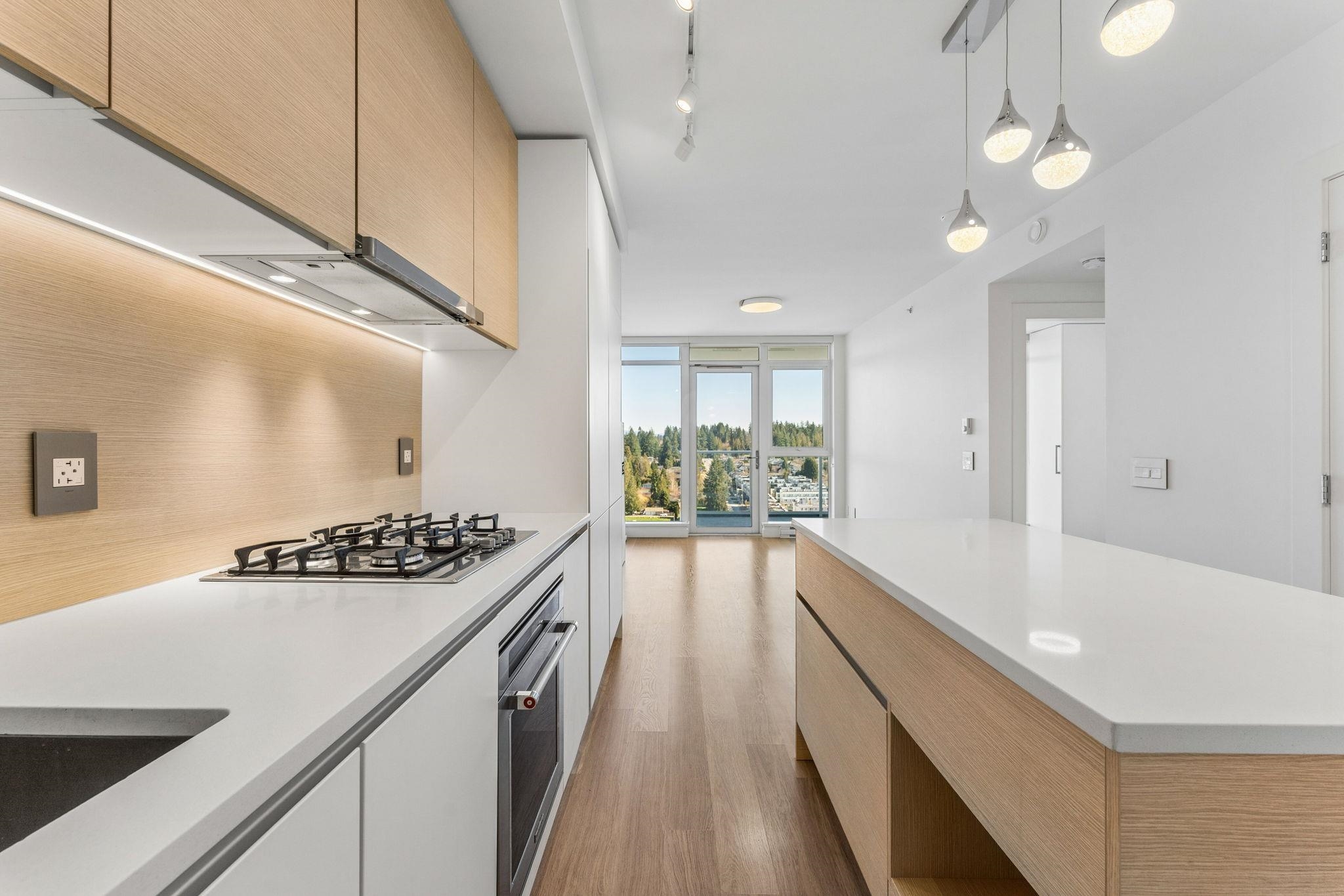 1808 525 FOSTER AVENUE