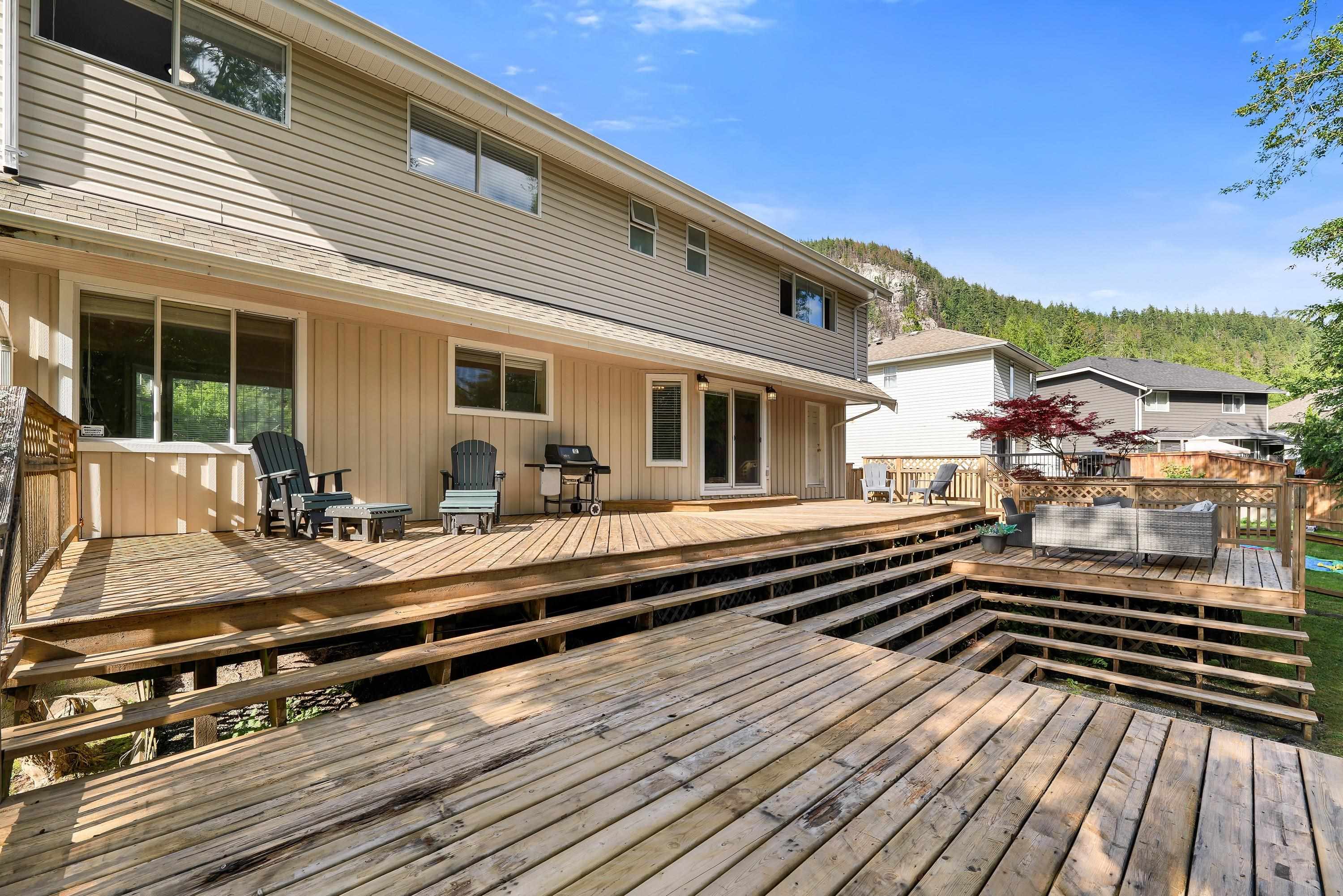 1510 MACDONALD PLACE
