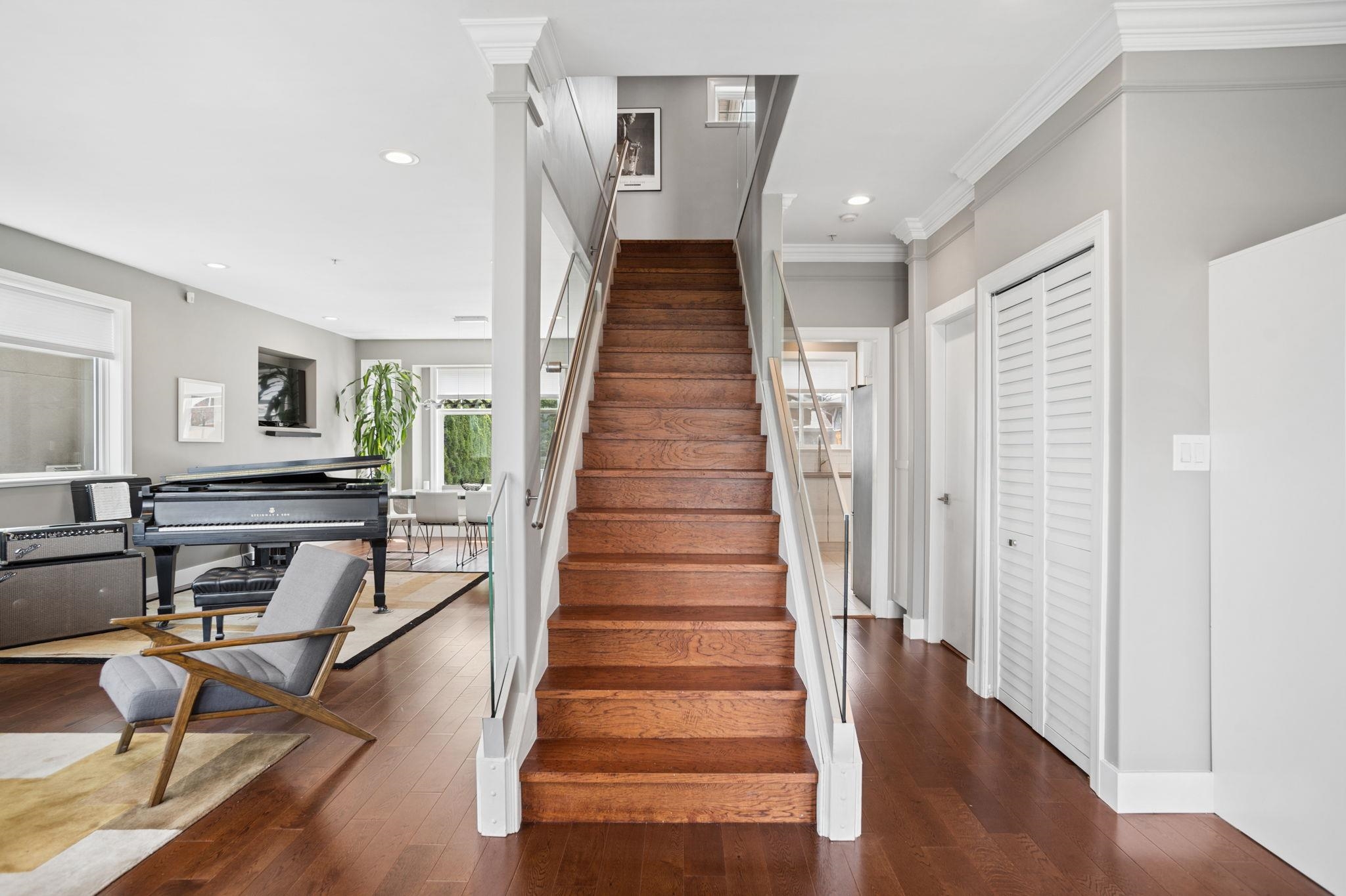 2808 WALL STREET