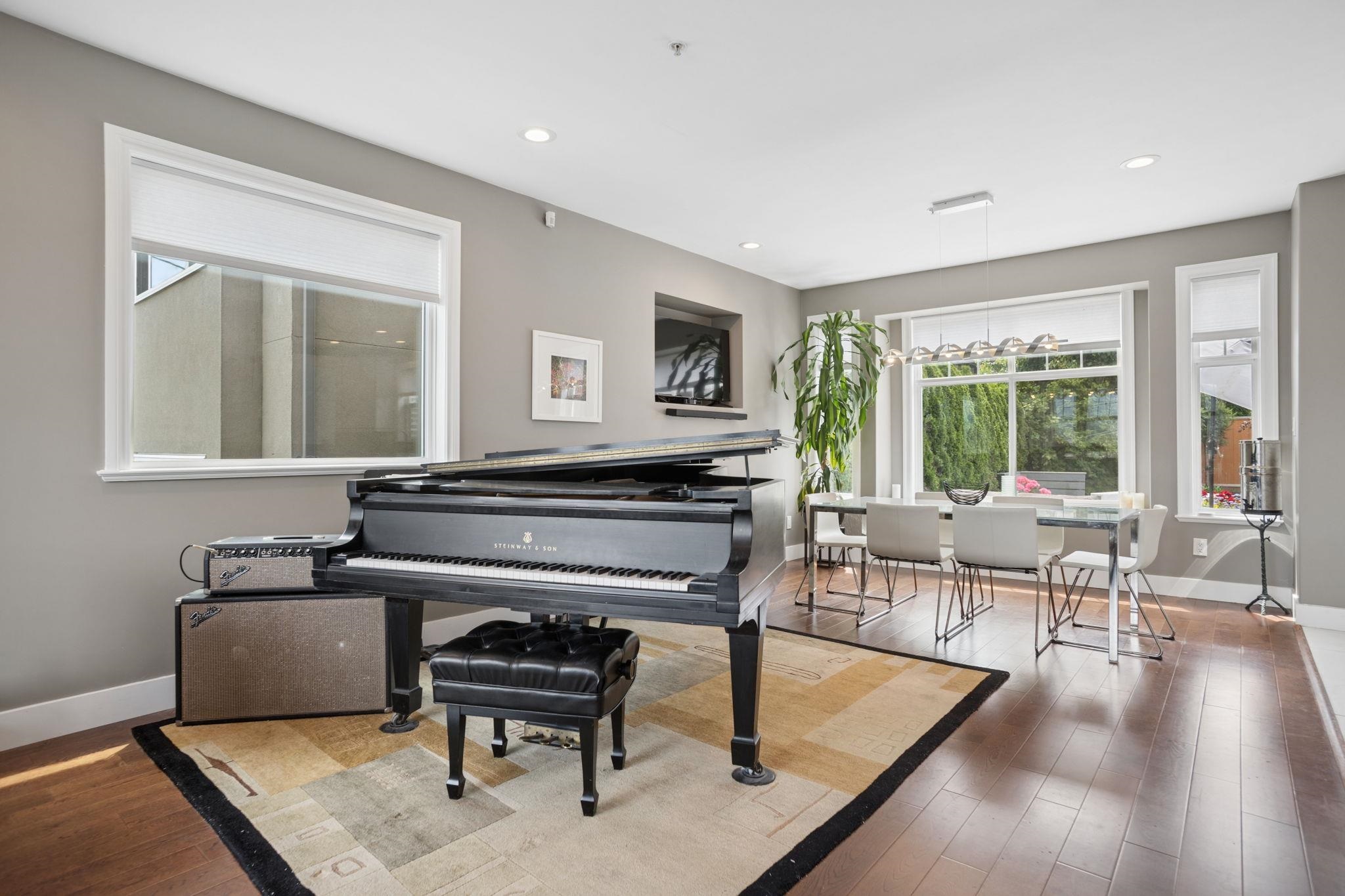 2808 WALL STREET