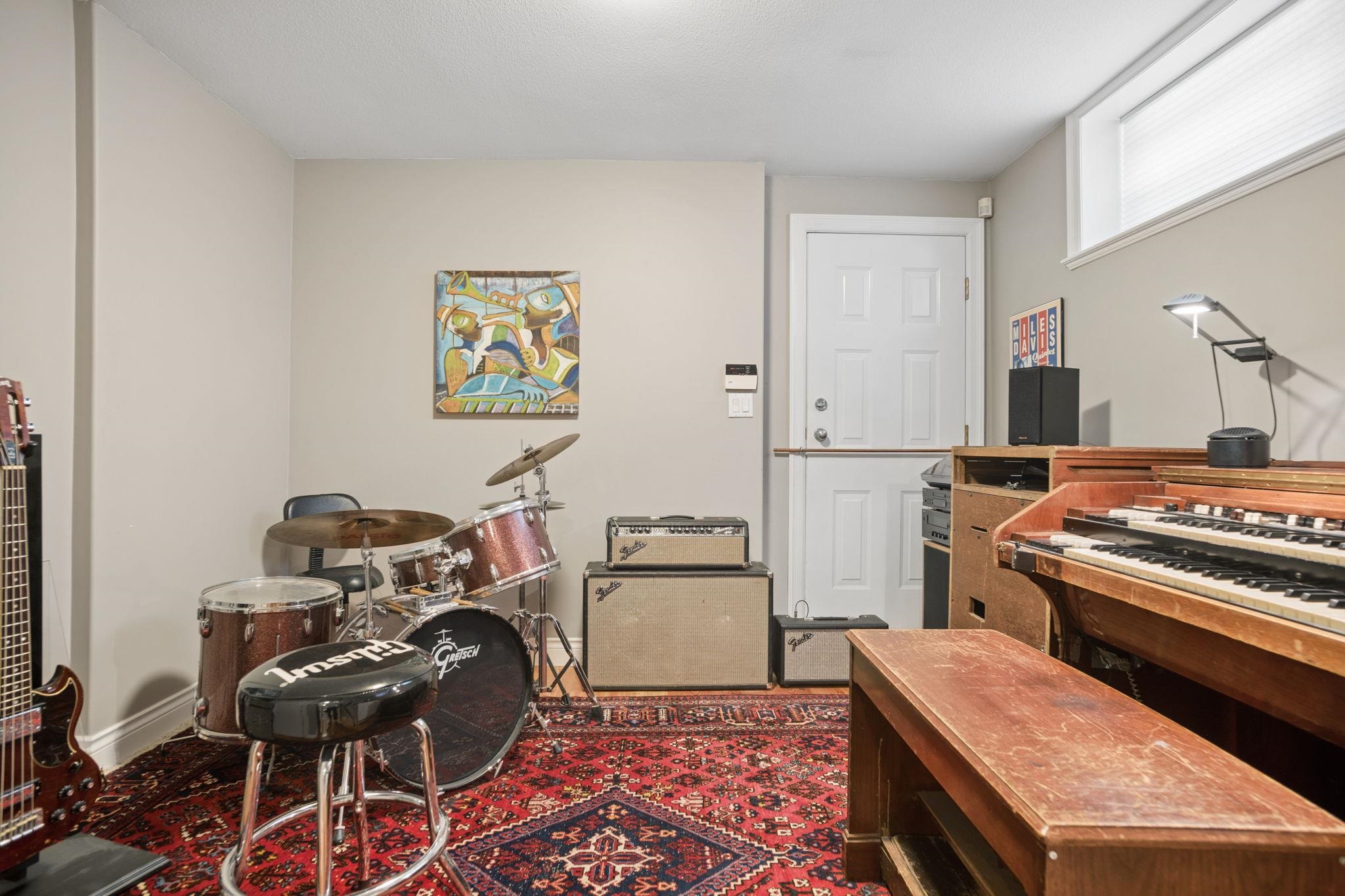 2808 WALL STREET