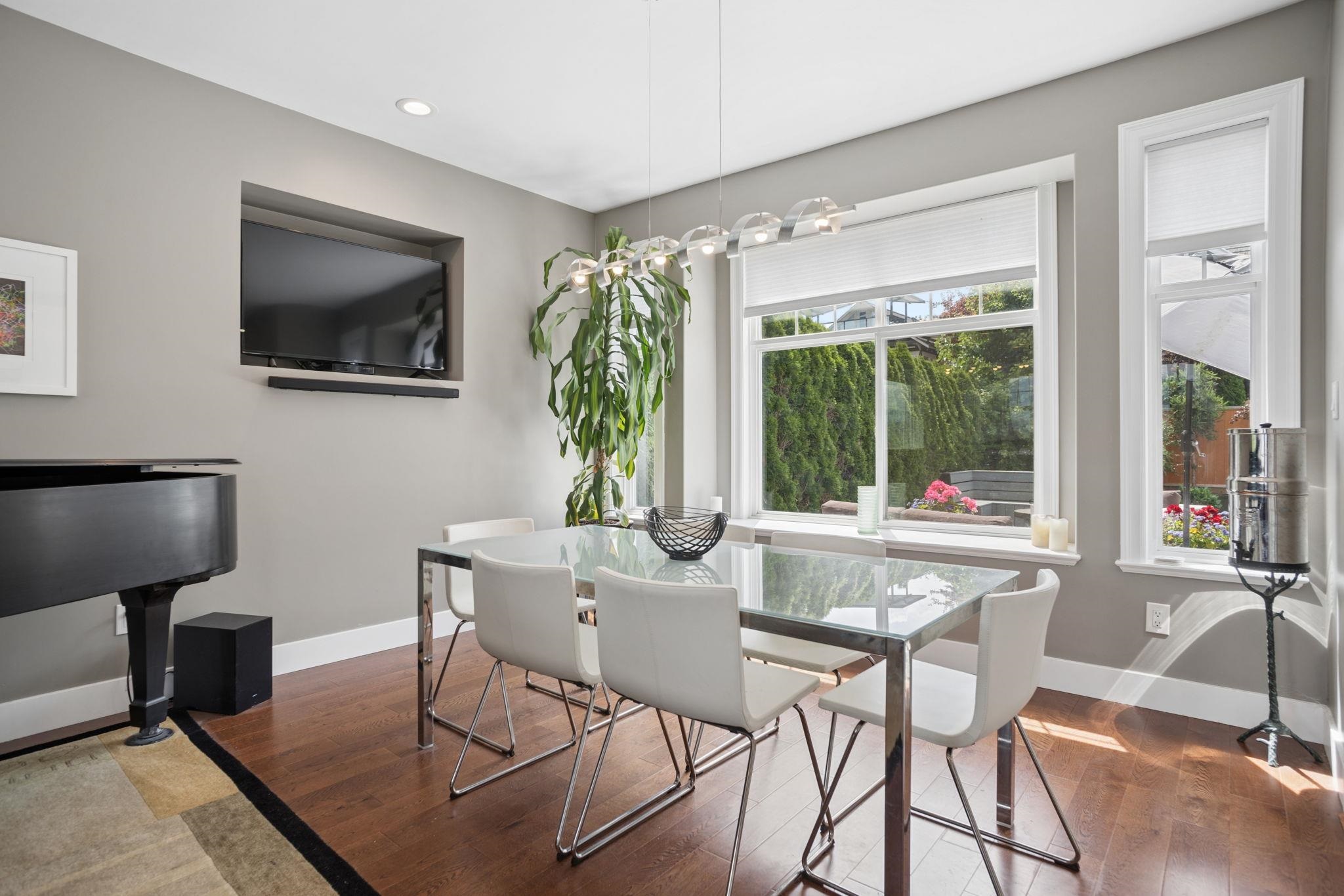 2808 WALL STREET