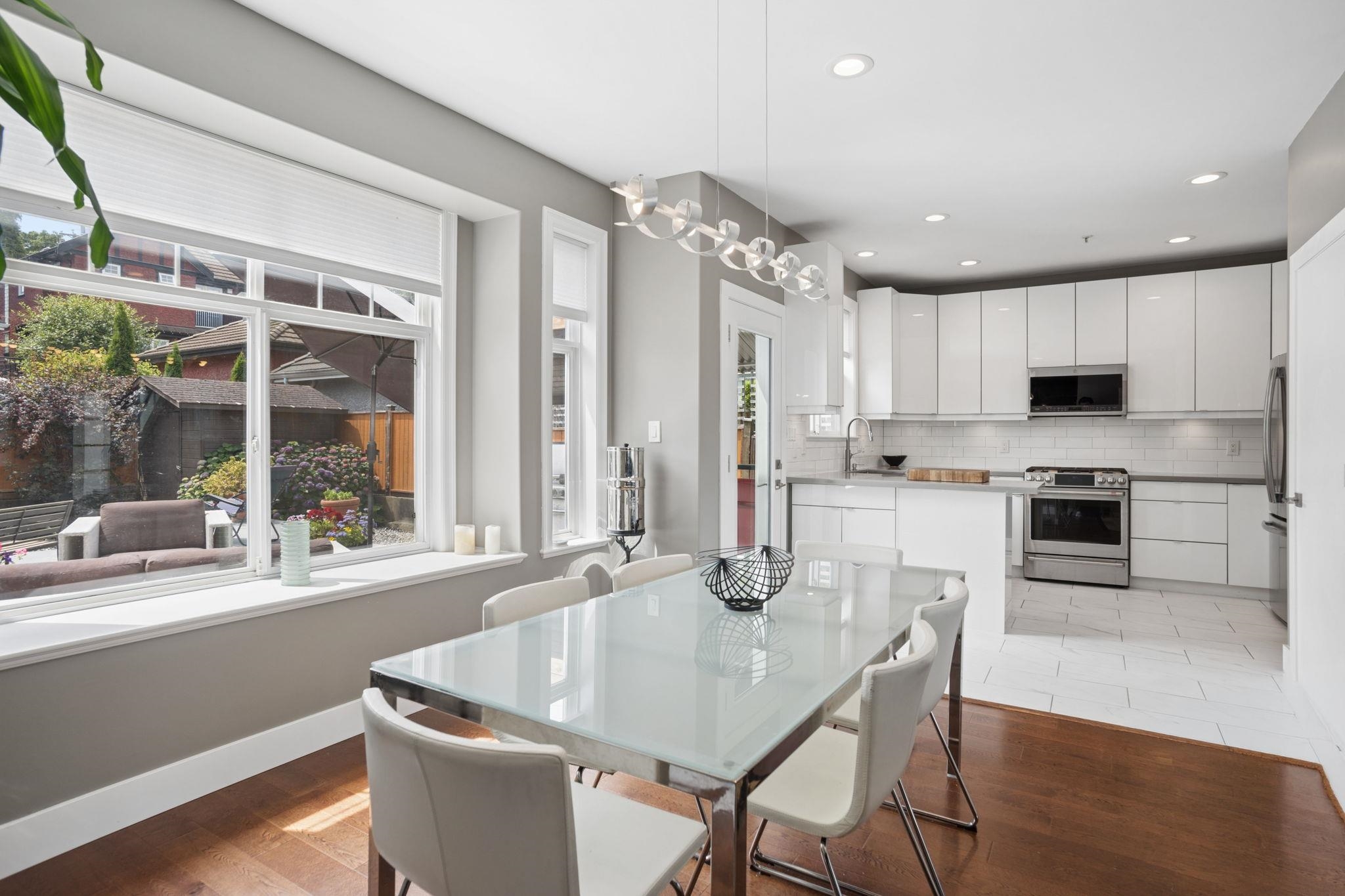 2808 WALL STREET
