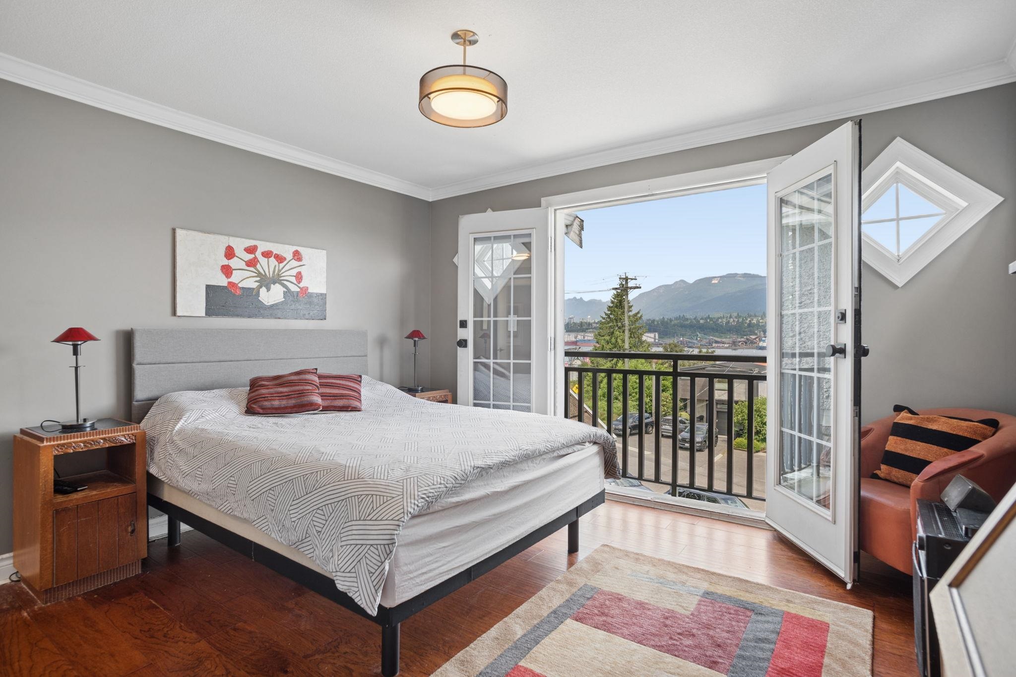 2808 WALL STREET