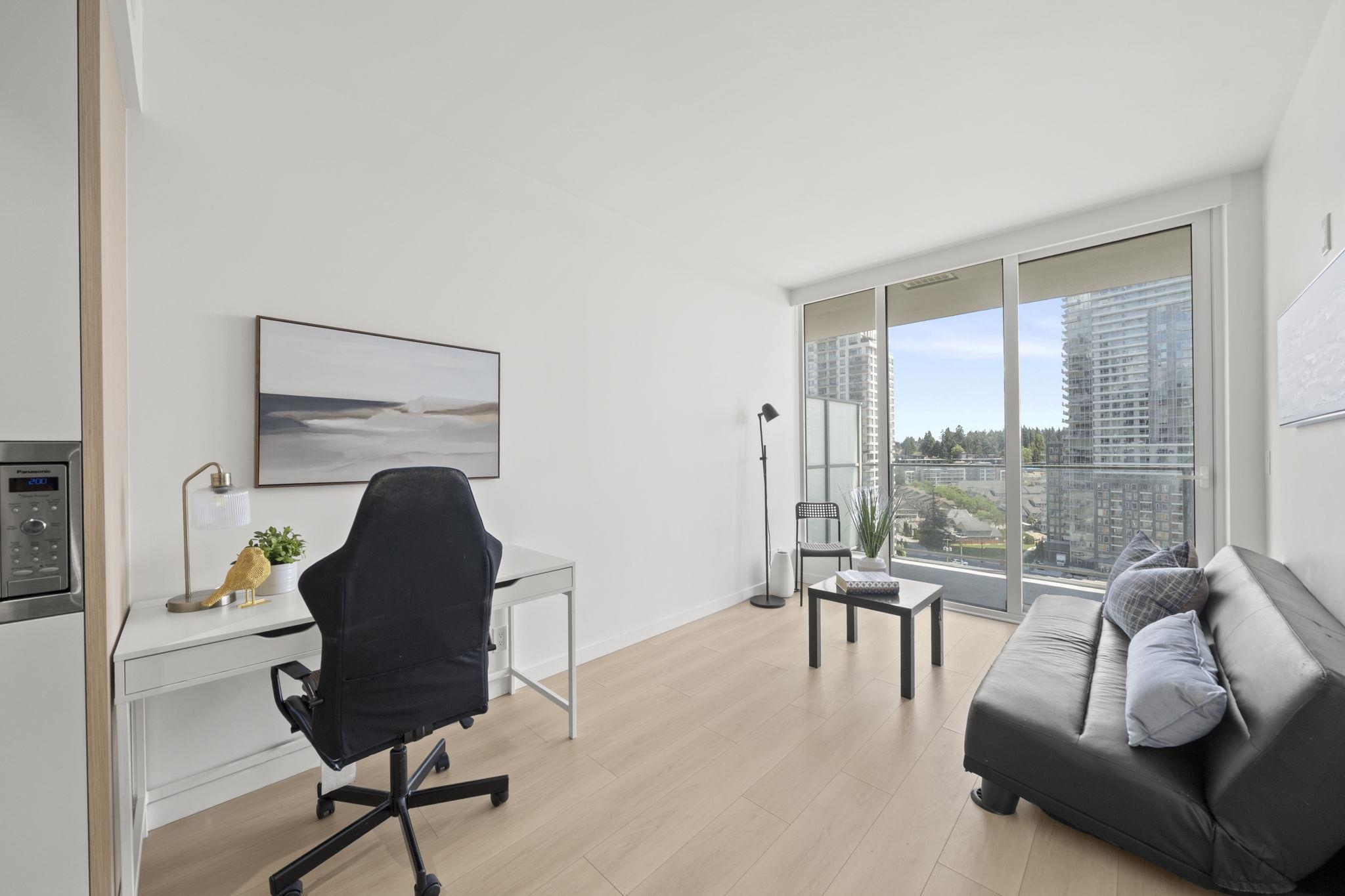 1307 567 CLARKE ROAD