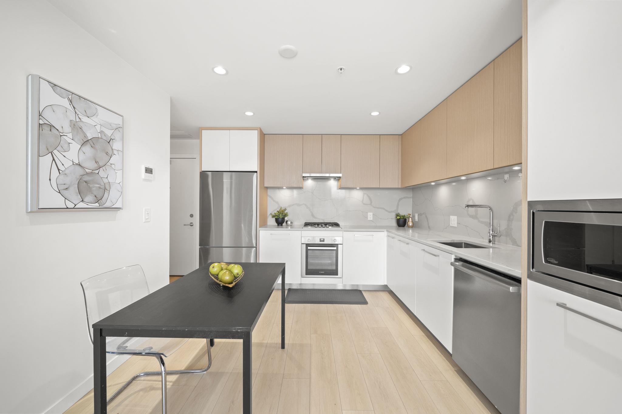 1307 567 CLARKE ROAD