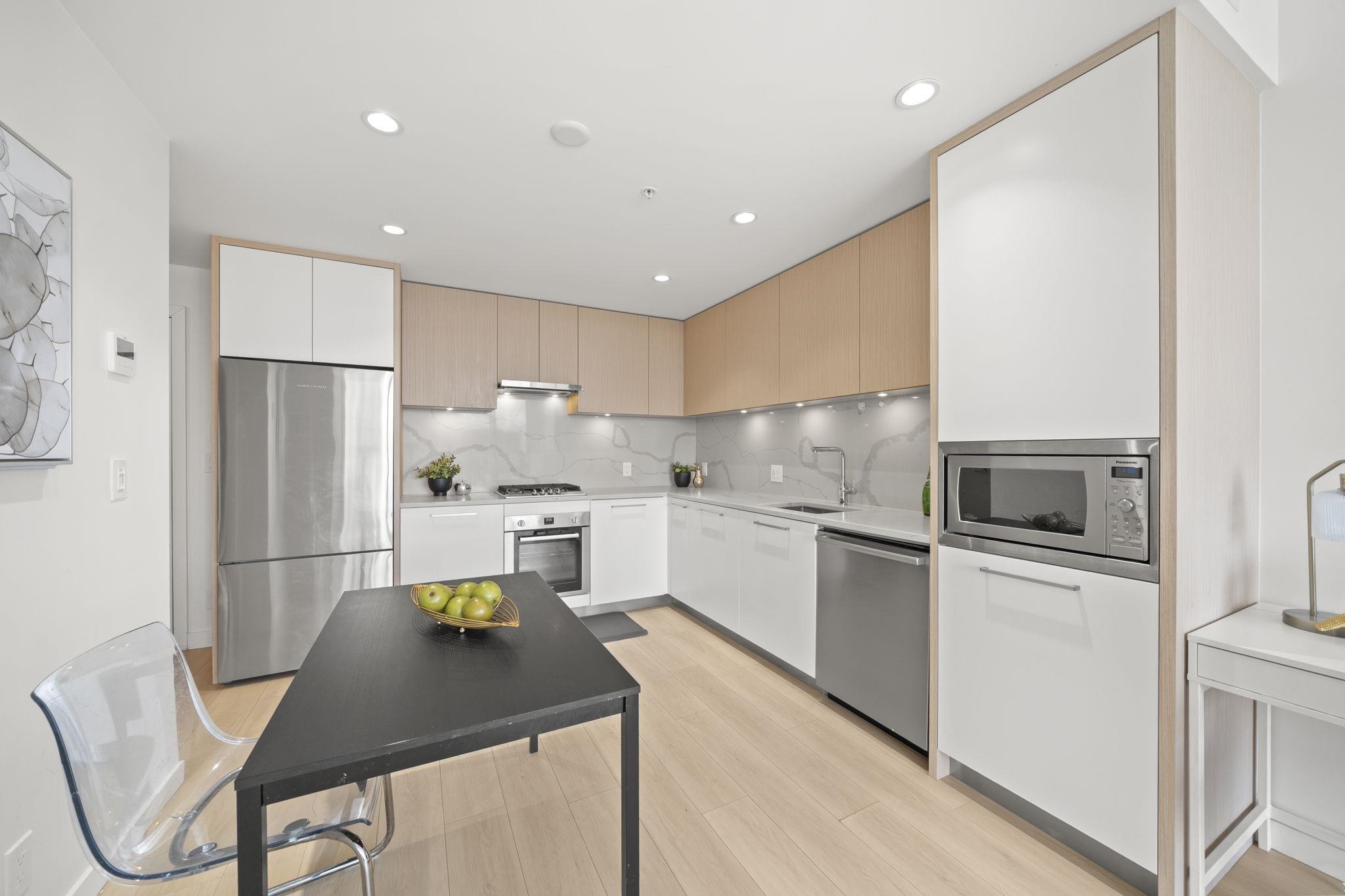 1307 567 CLARKE ROAD