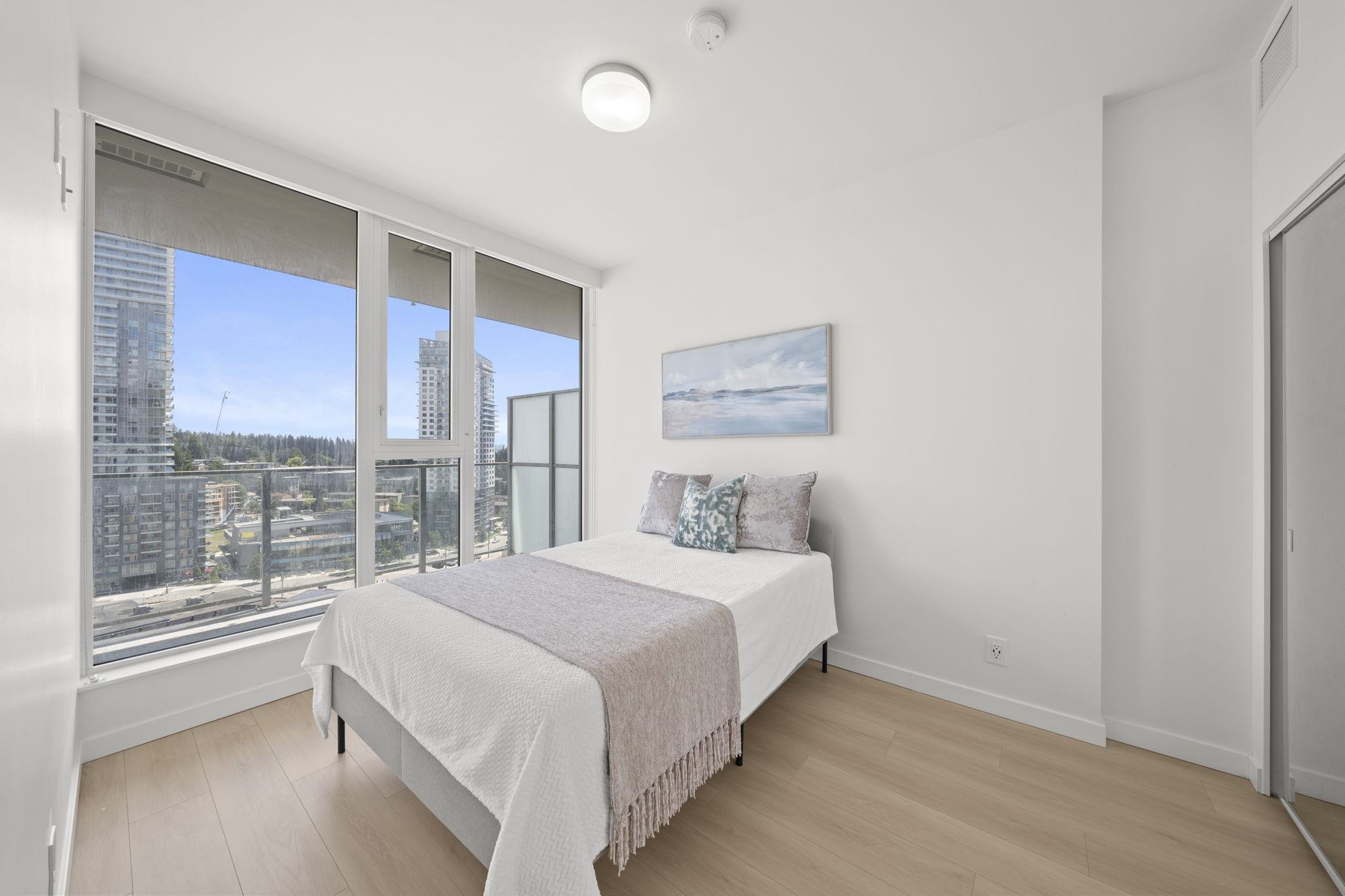 1307 567 CLARKE ROAD