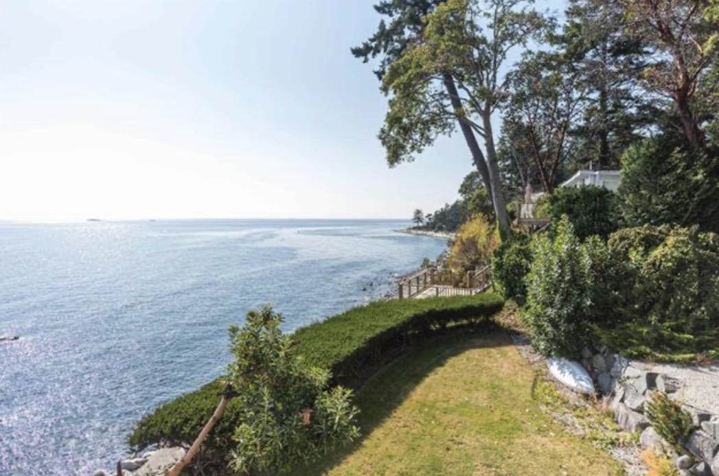 6655 SUNSHINE COAST HIGHWAY