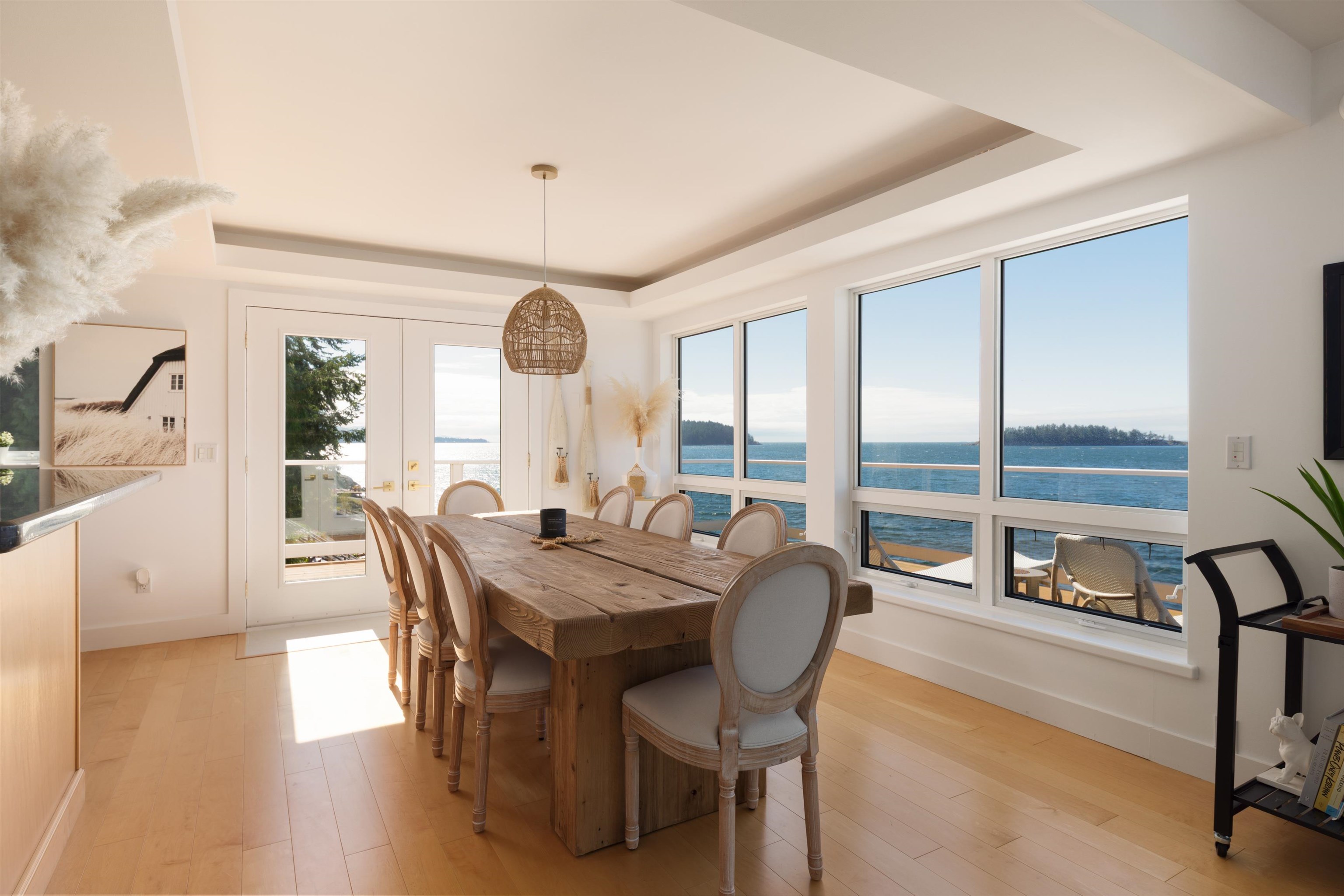 6655 SUNSHINE COAST HIGHWAY