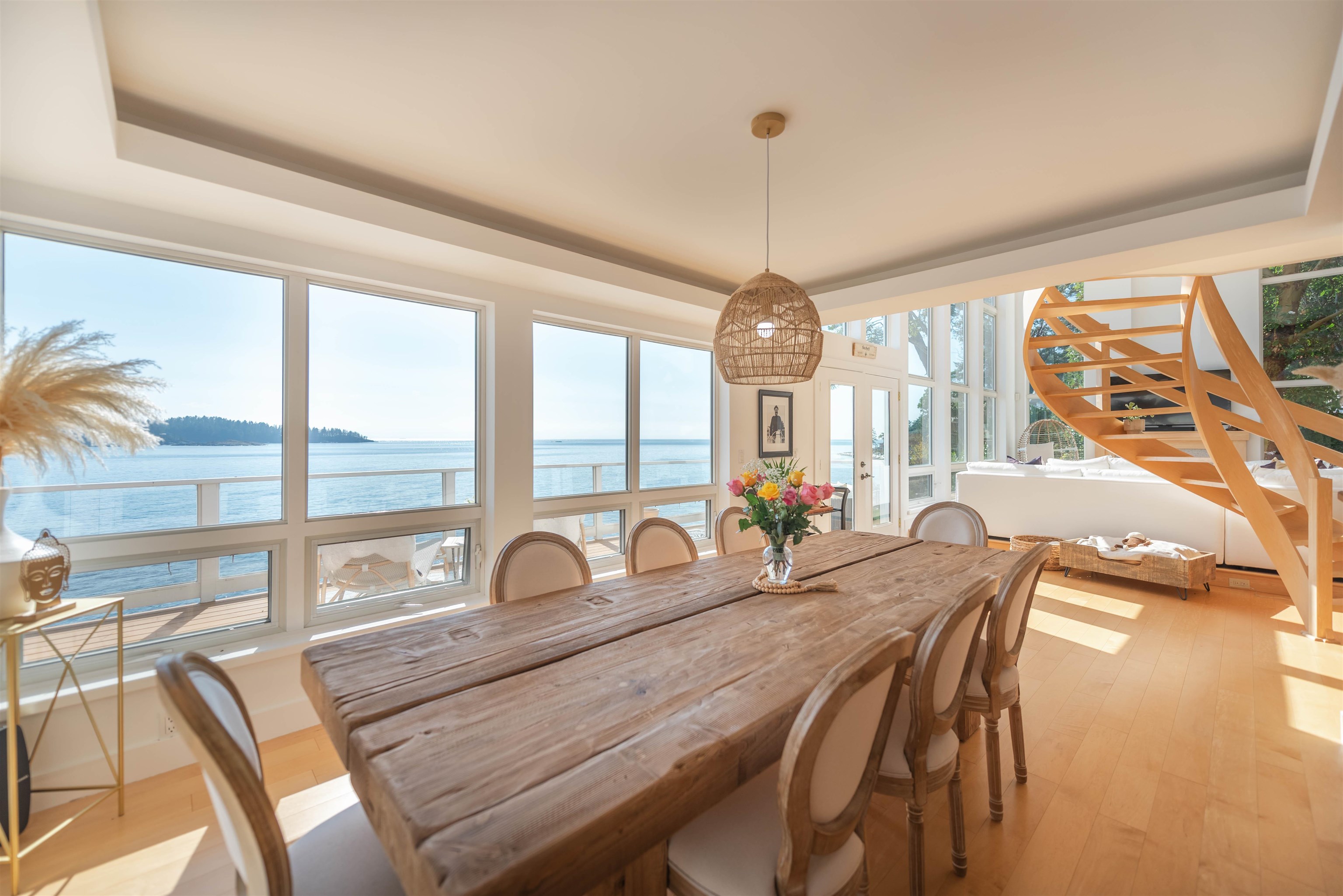 6655 SUNSHINE COAST HIGHWAY