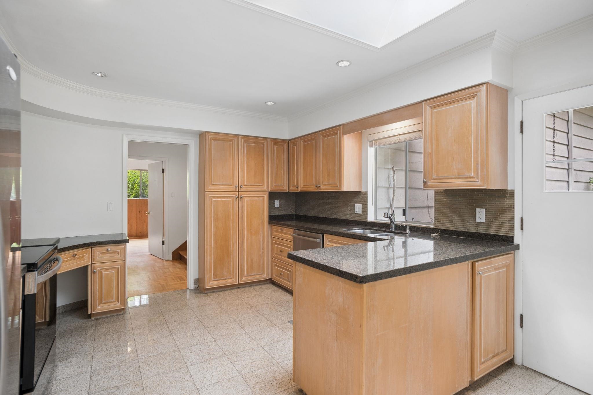 1211 CHARTWELL DRIVE
