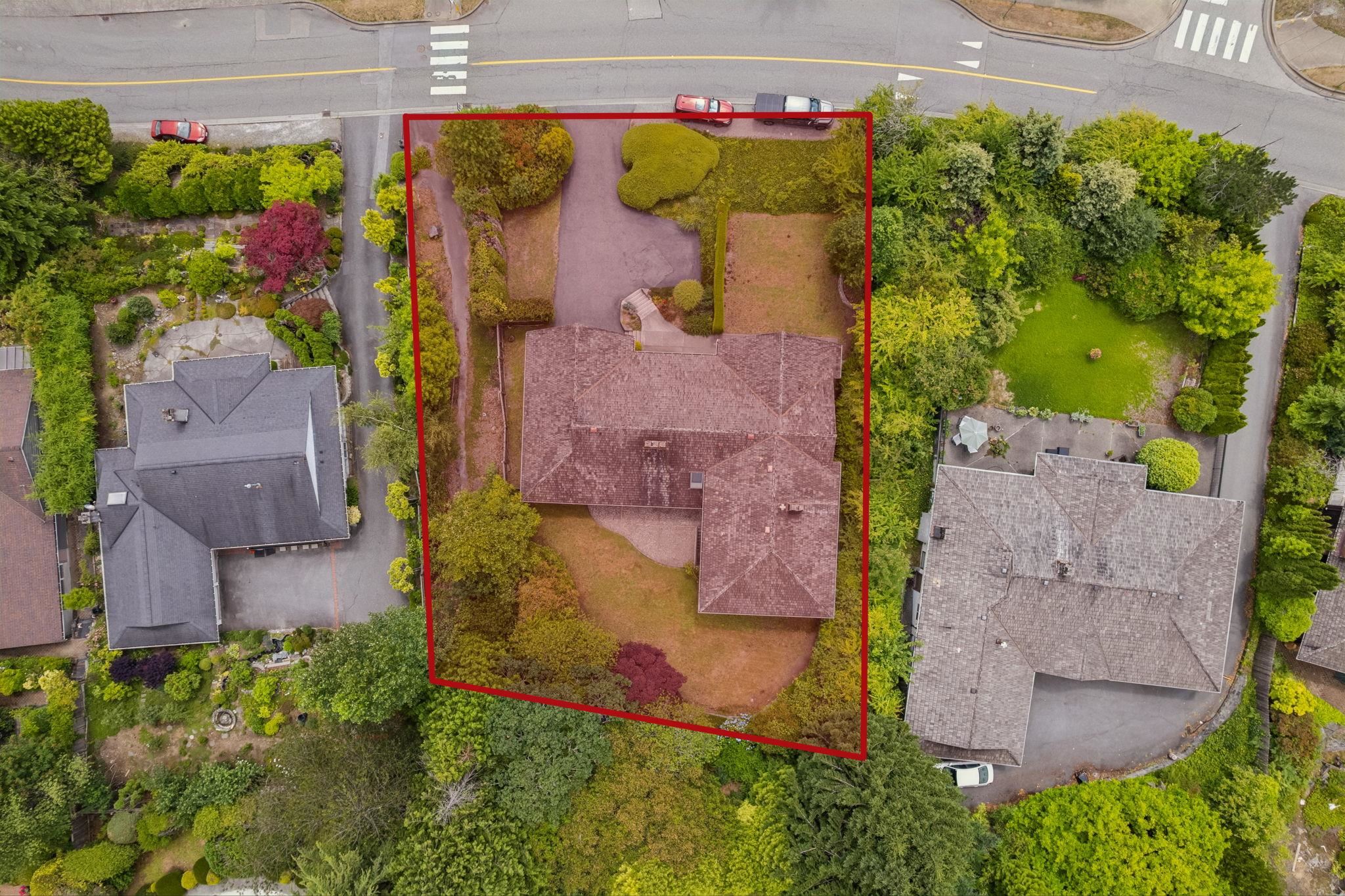 1211 CHARTWELL DRIVE