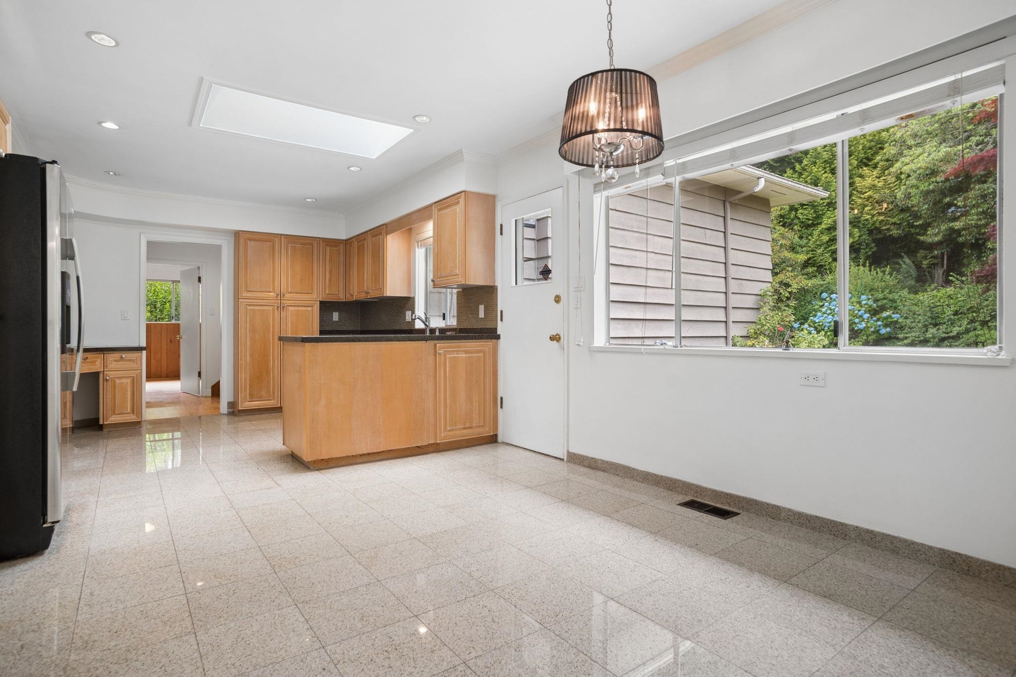 1211 CHARTWELL DRIVE