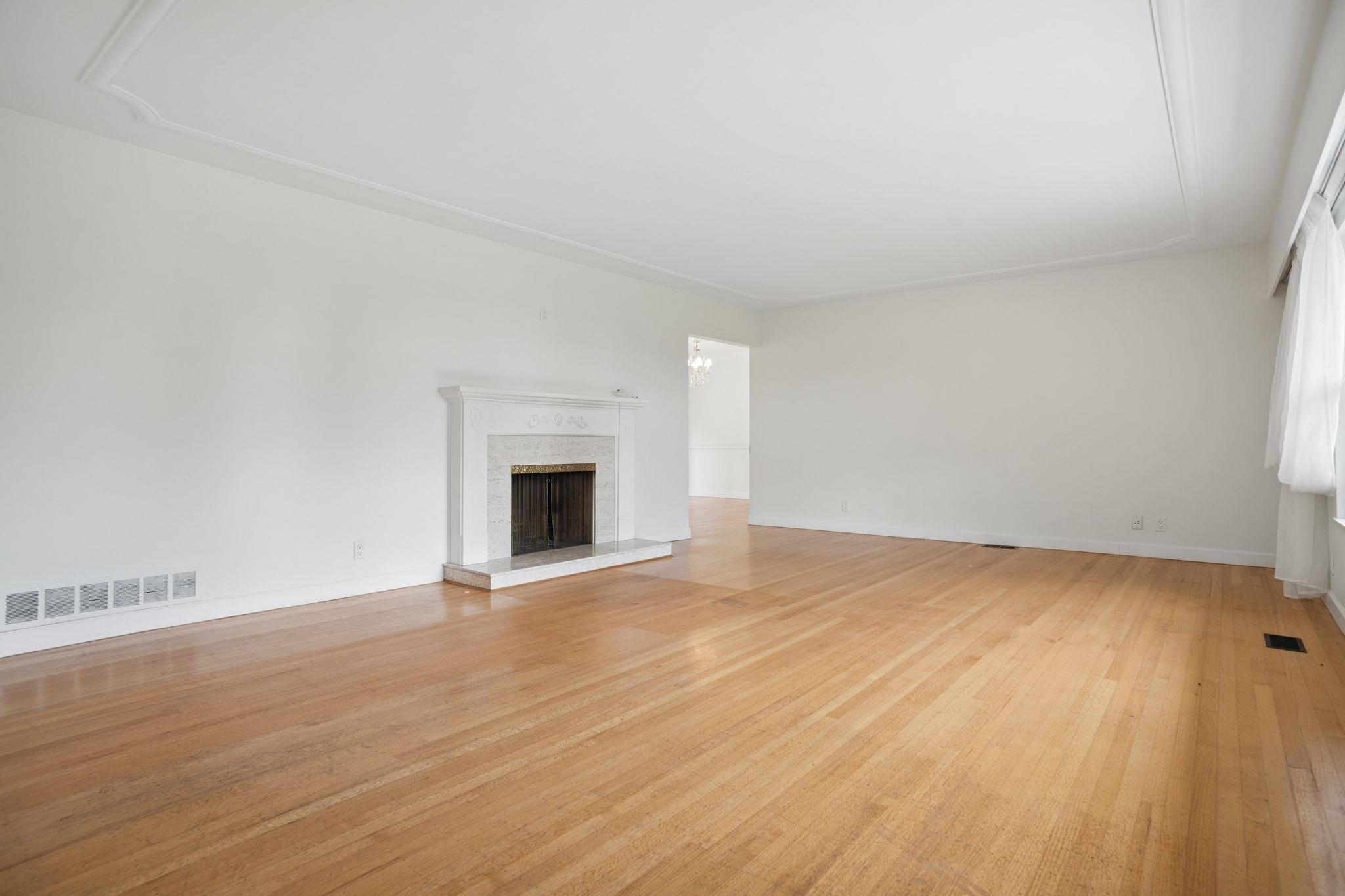 1211 CHARTWELL DRIVE