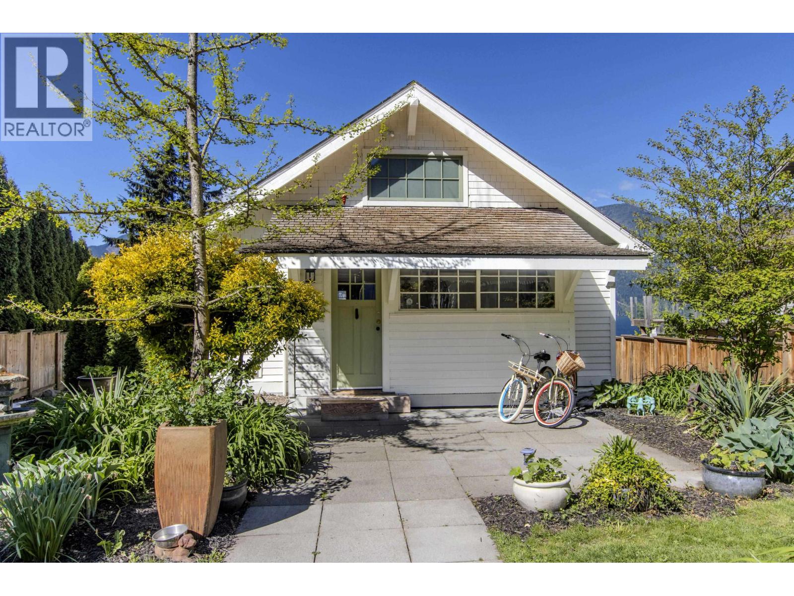 615 SHAUGHNESSY PLACE