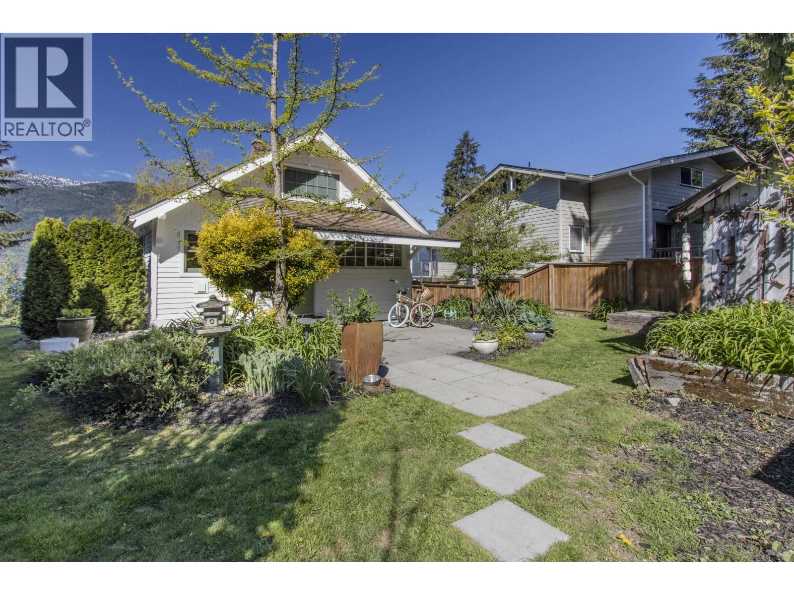 615 SHAUGHNESSY PLACE