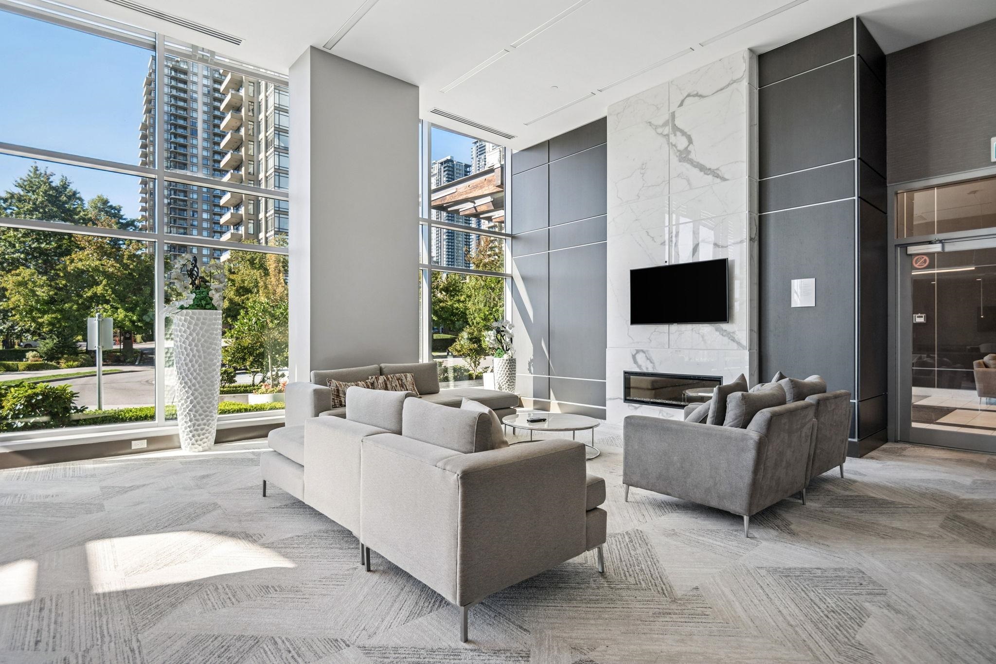 605 2388 MADISON AVENUE