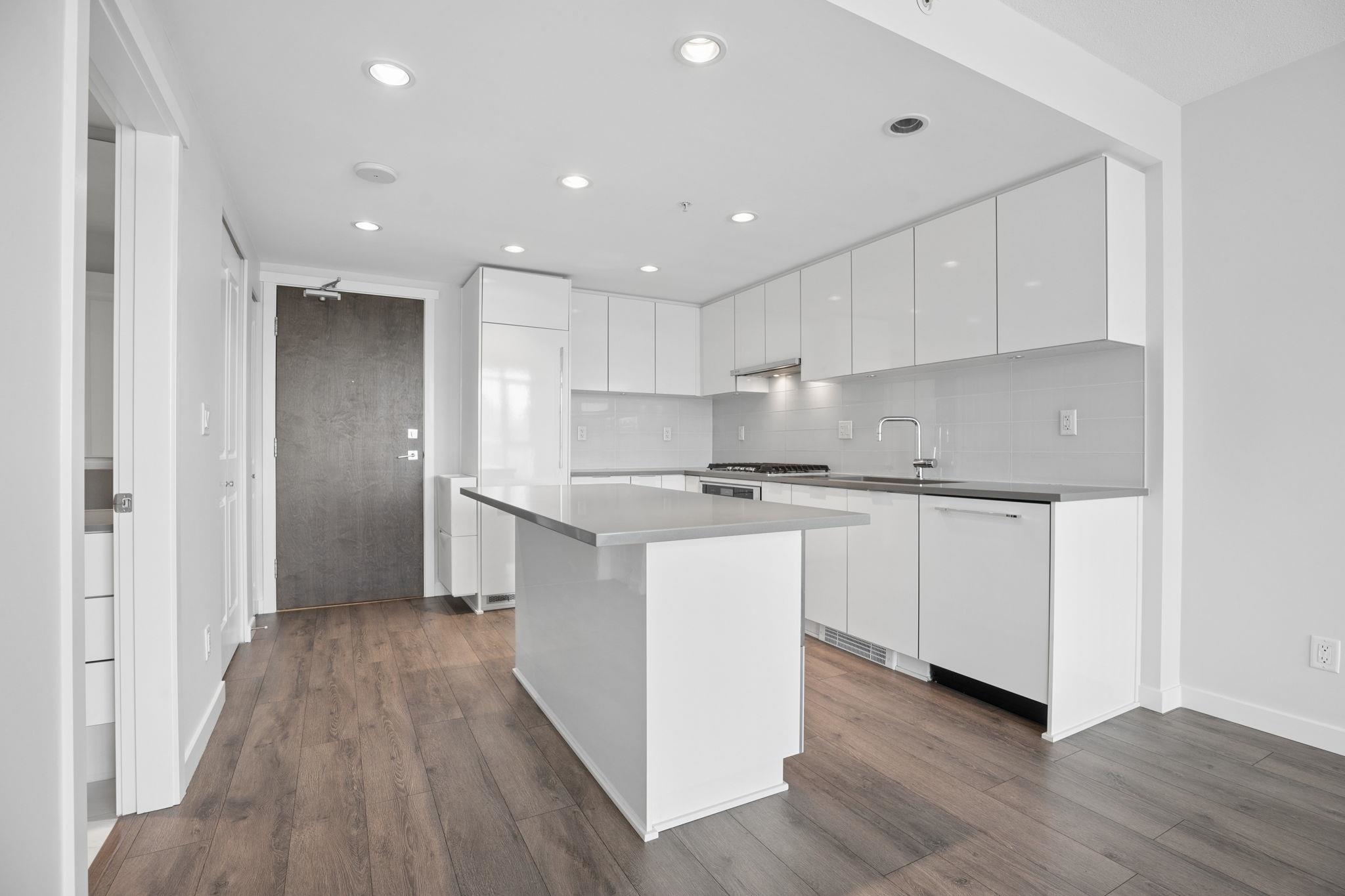 605 2388 MADISON AVENUE