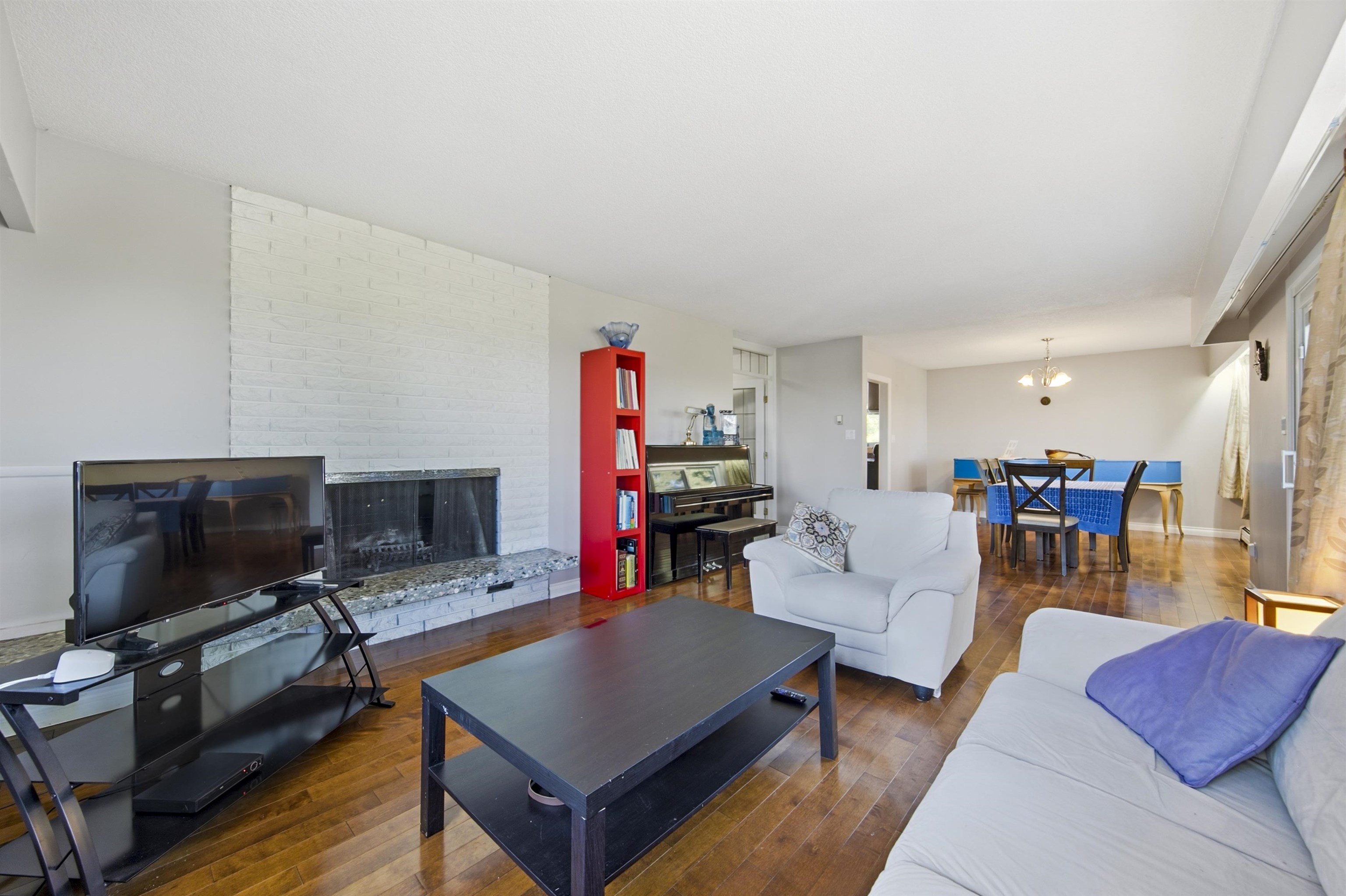 2270 DAWES HILL ROAD
