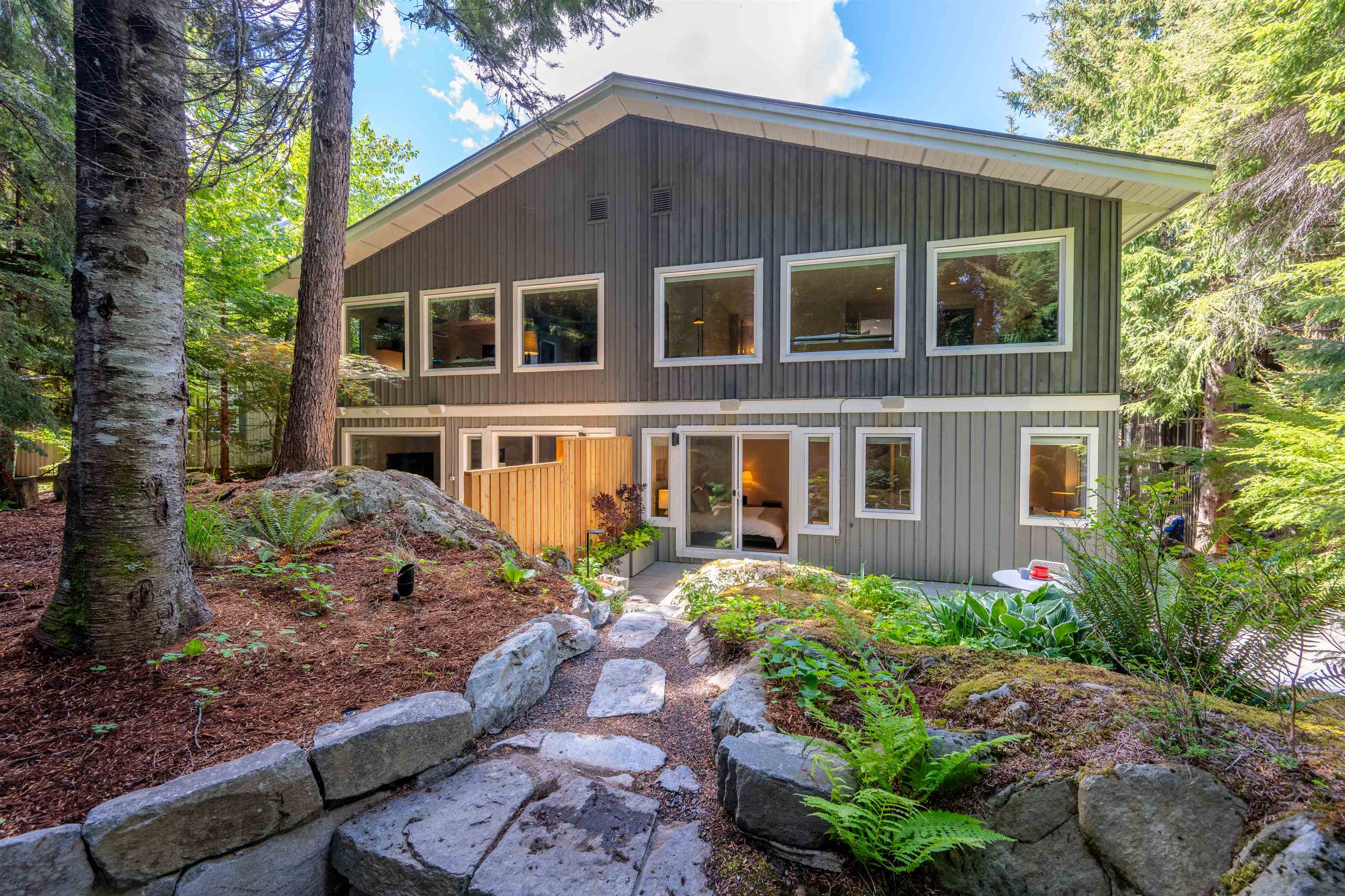 2223 ASPEN DRIVE