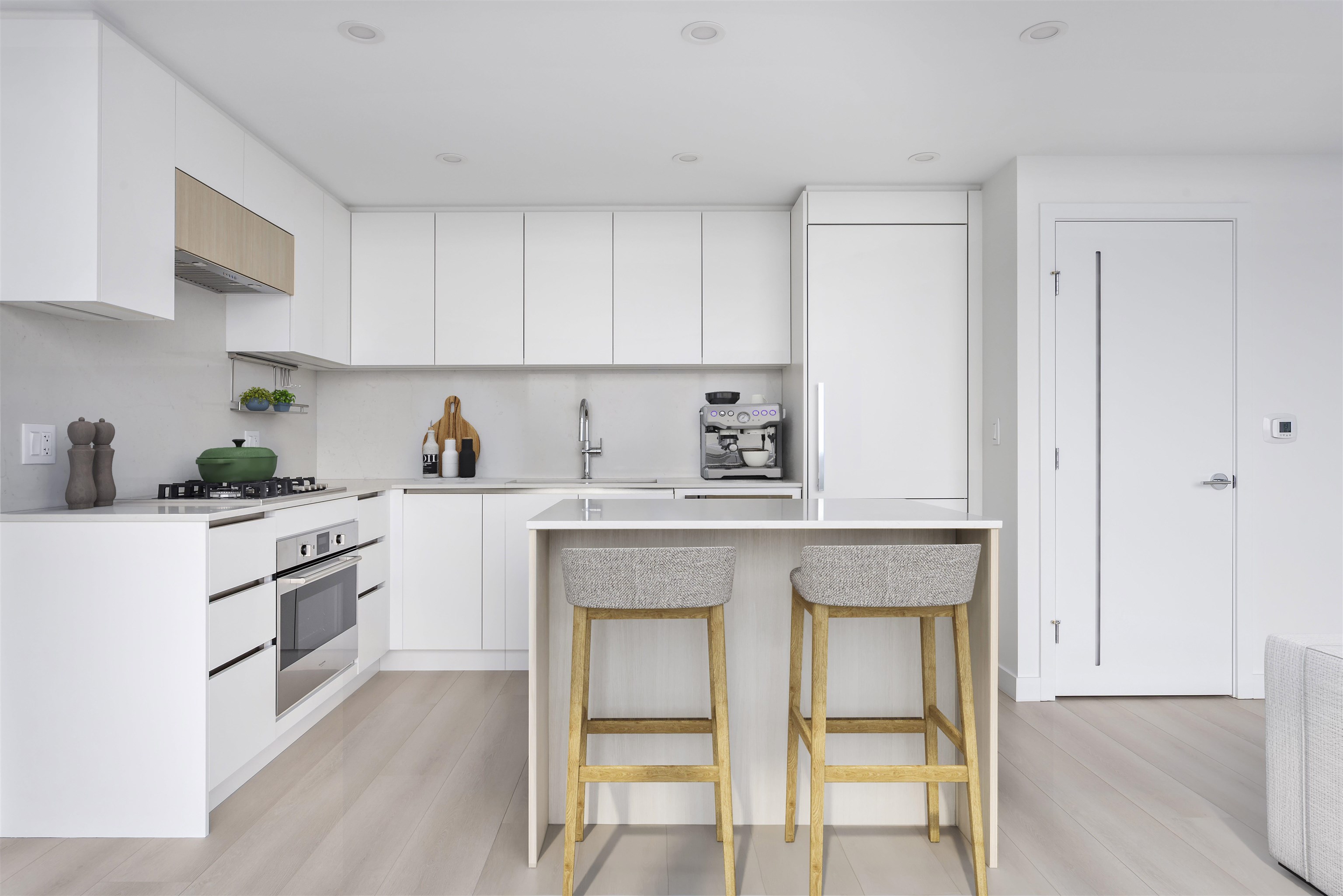 1904 13573 98A AVENUE