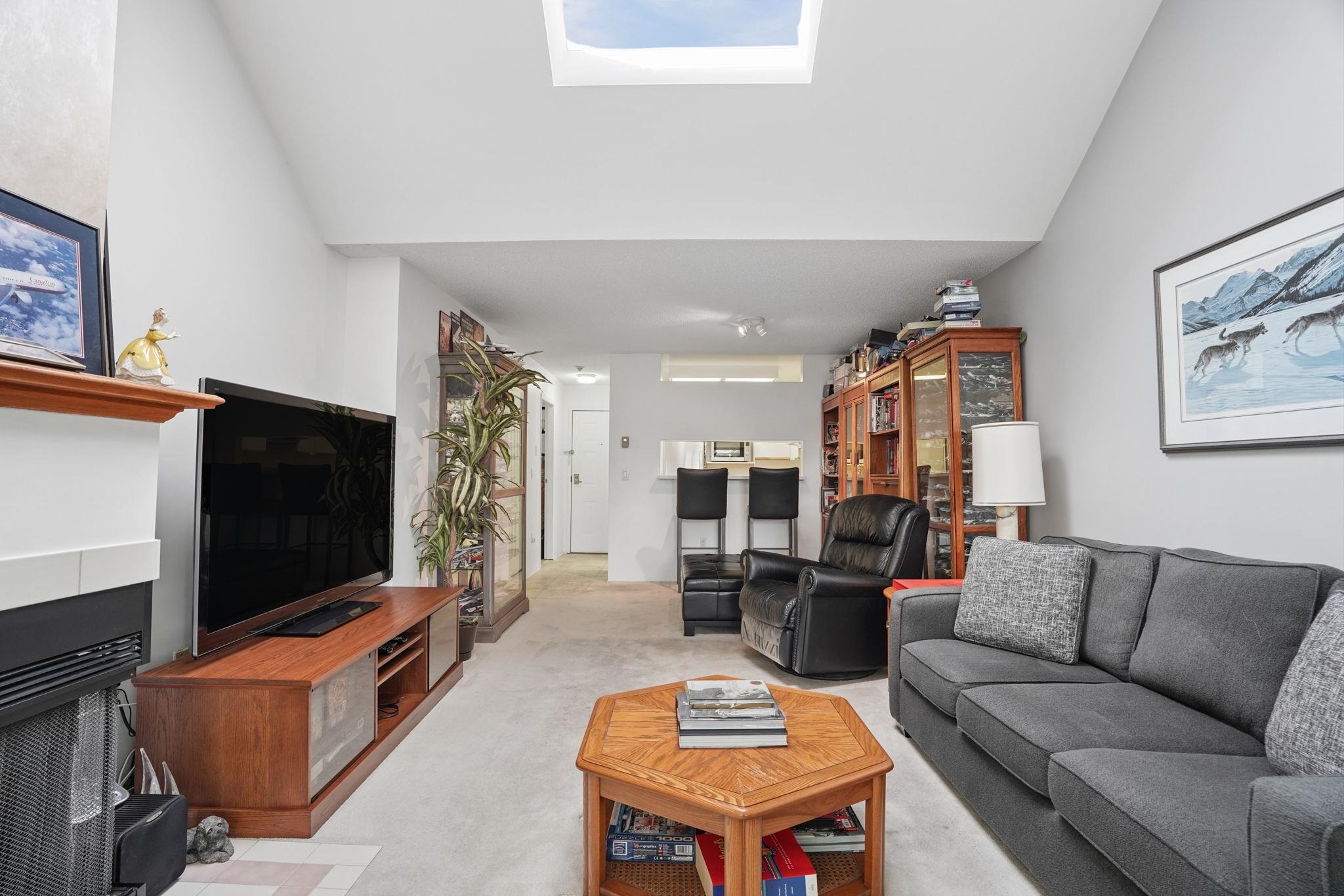307 7540 MINORU BOULEVARD