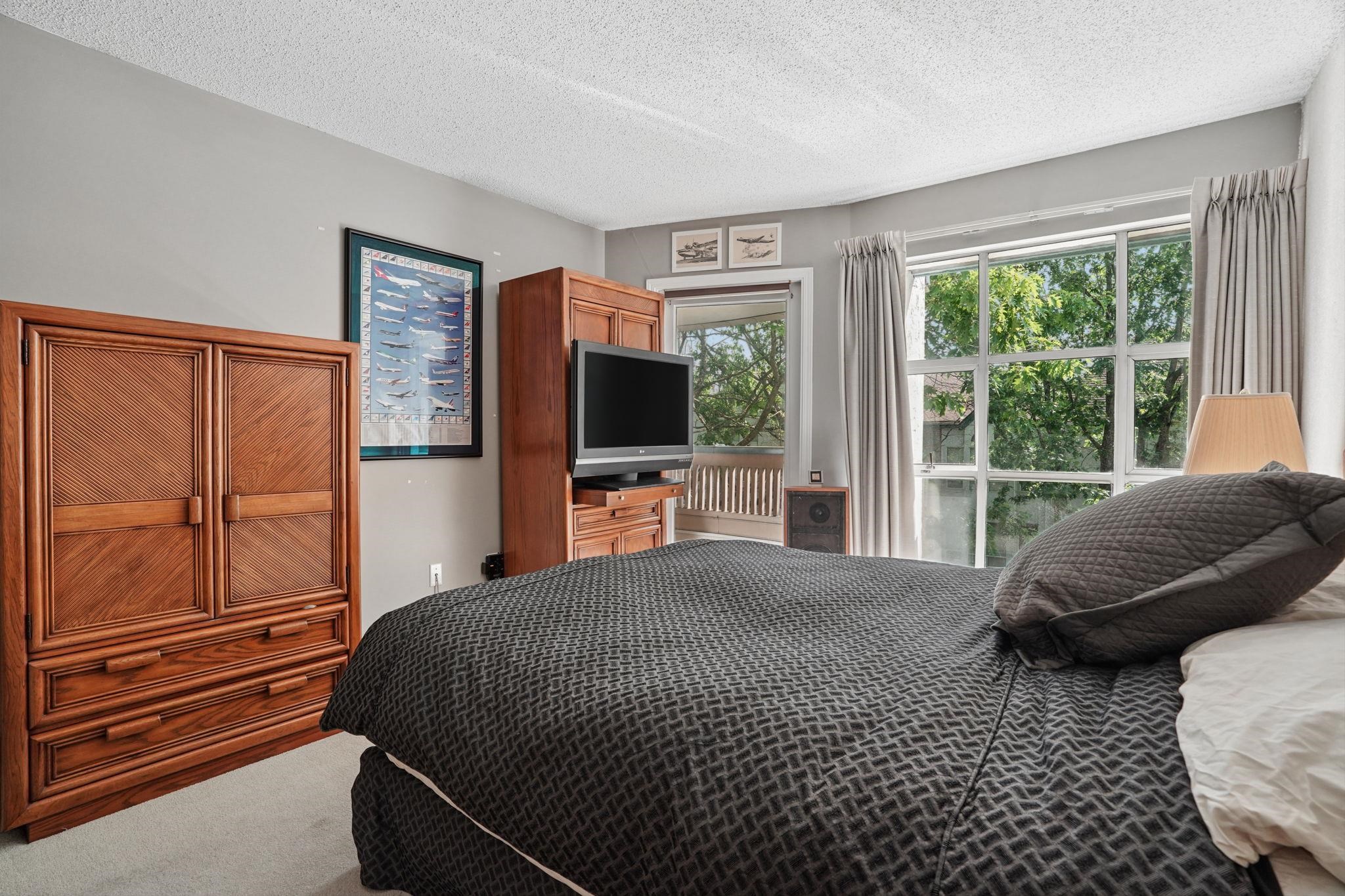 307 7540 MINORU BOULEVARD