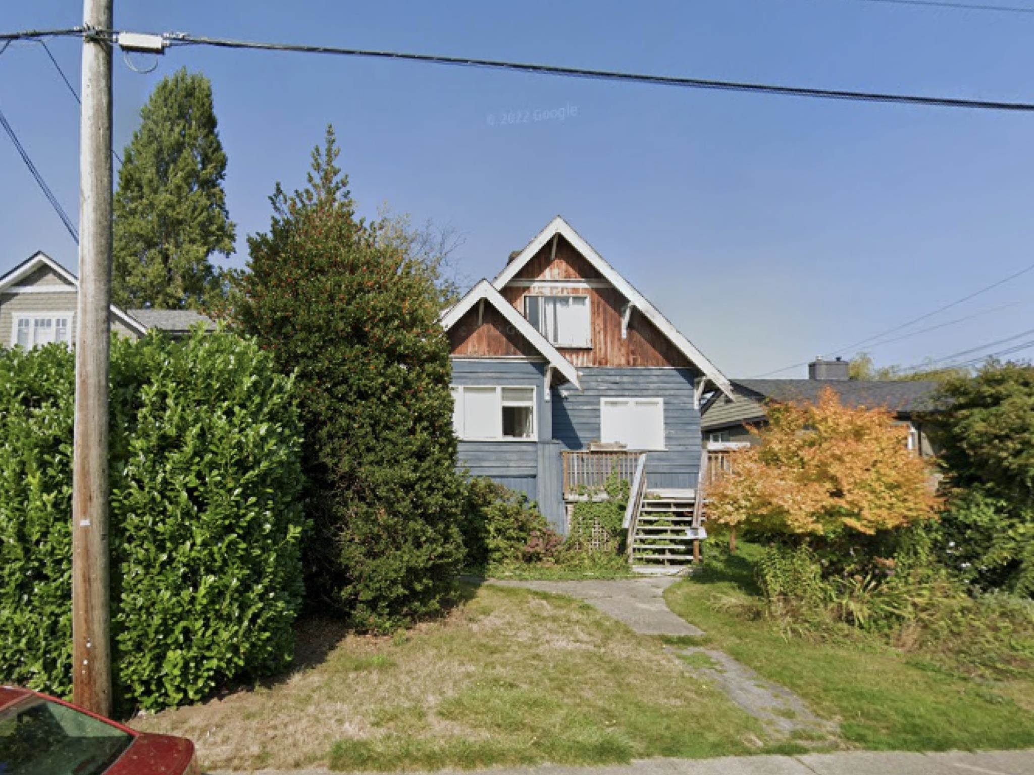 428 E 14TH STREET