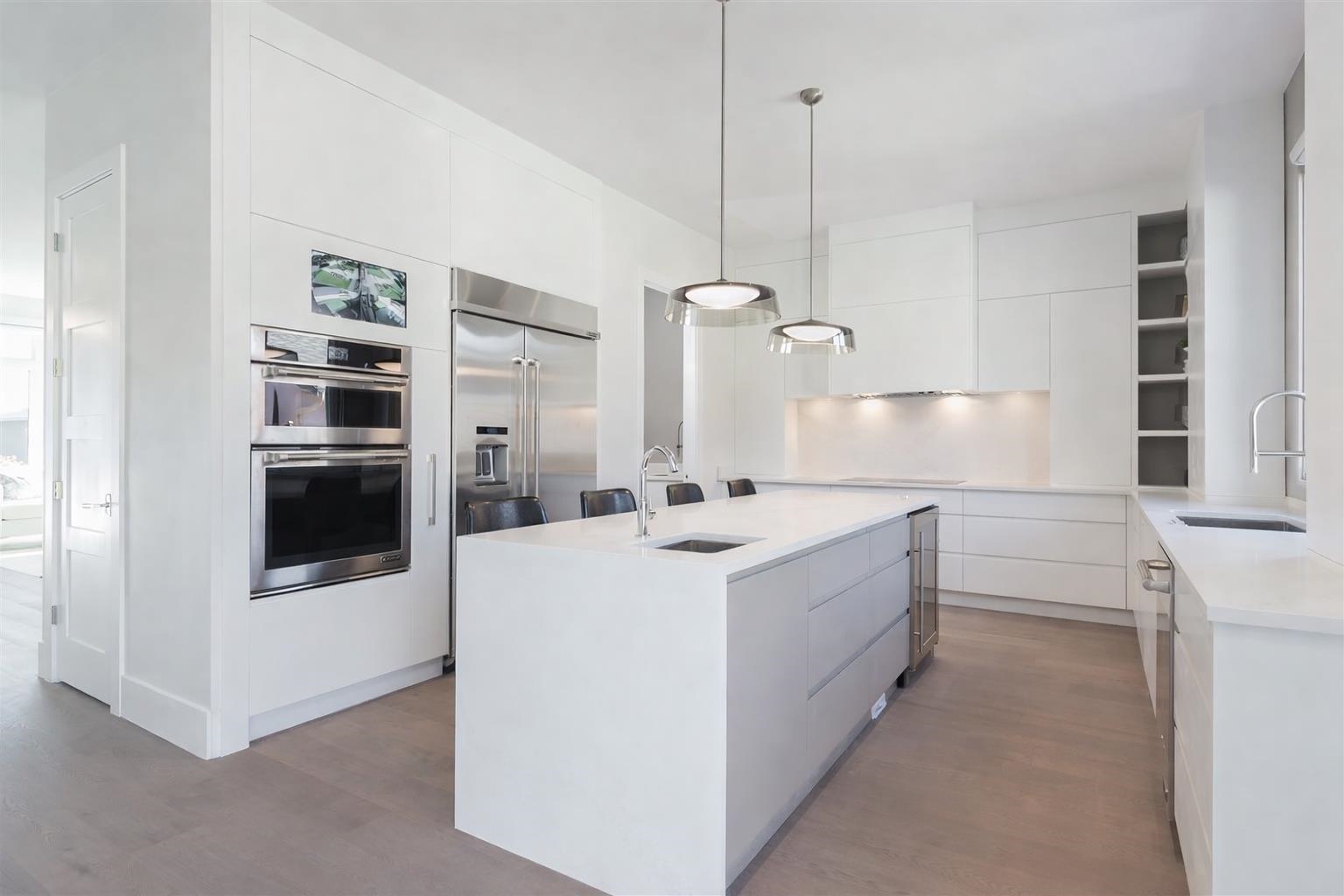 356 W 28TH STREET