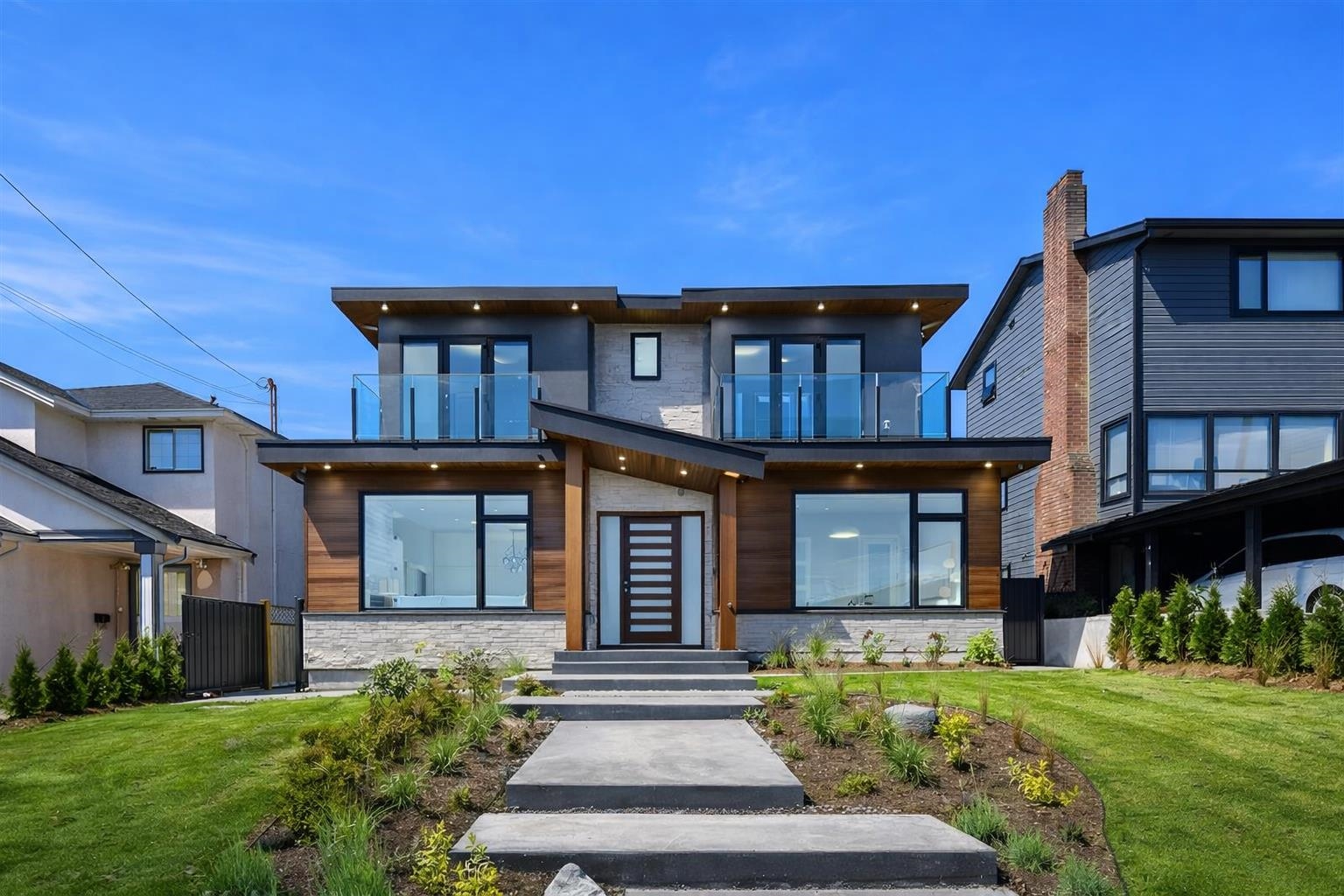 356 W 28TH STREET