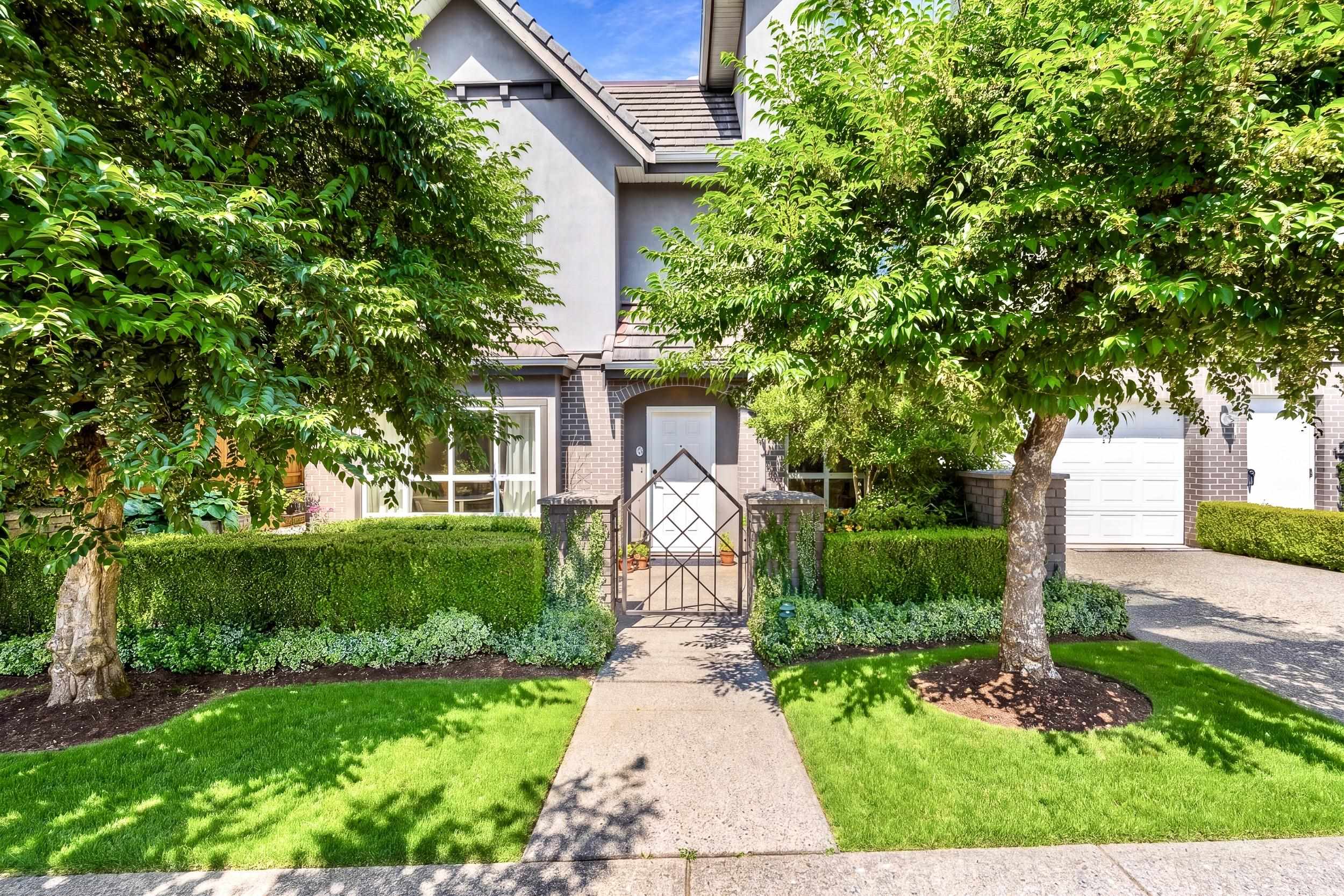 2 258 W 14TH STREET